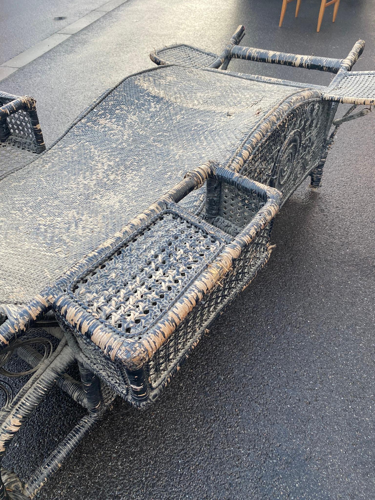 Fauteuil de salon en rotin rare et original, priode Napolon III en vente 3