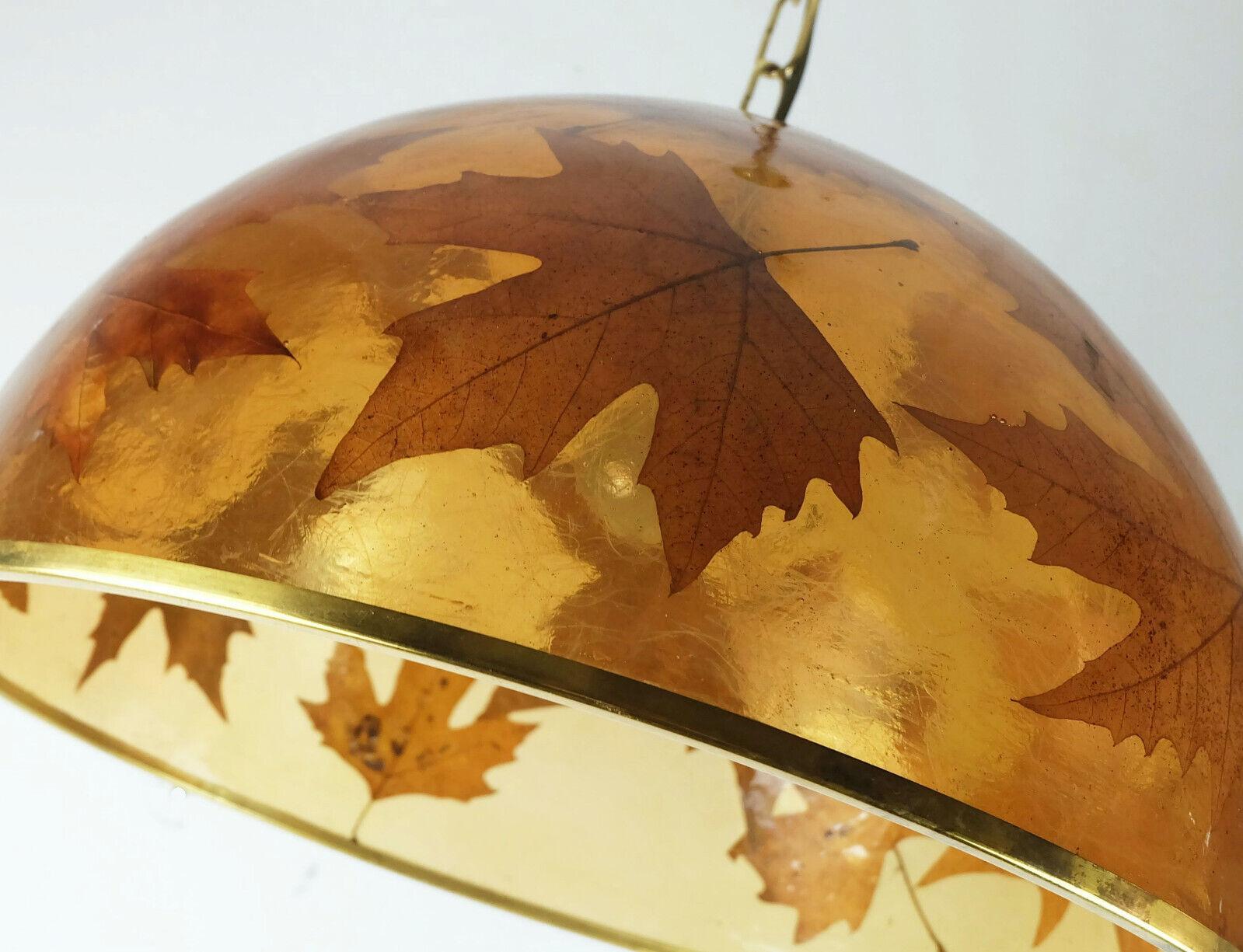 rare and outstanding vintage PENDANT LAMP resin with maple leaves 1970s hanging  For Sale 1
