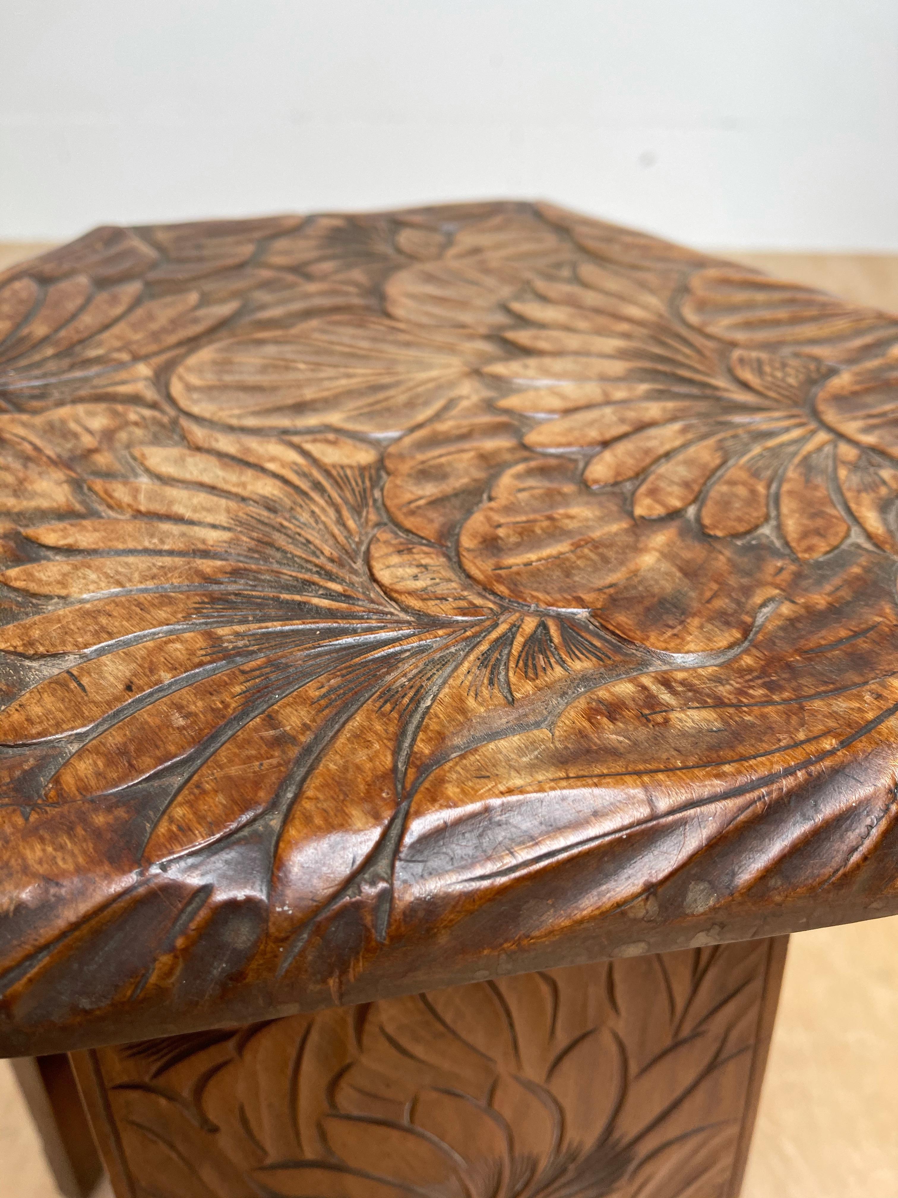 Hand-Crafted Rare and Quality Carved Arts & Crafts Table / Plant Stand with Flower Sculptures