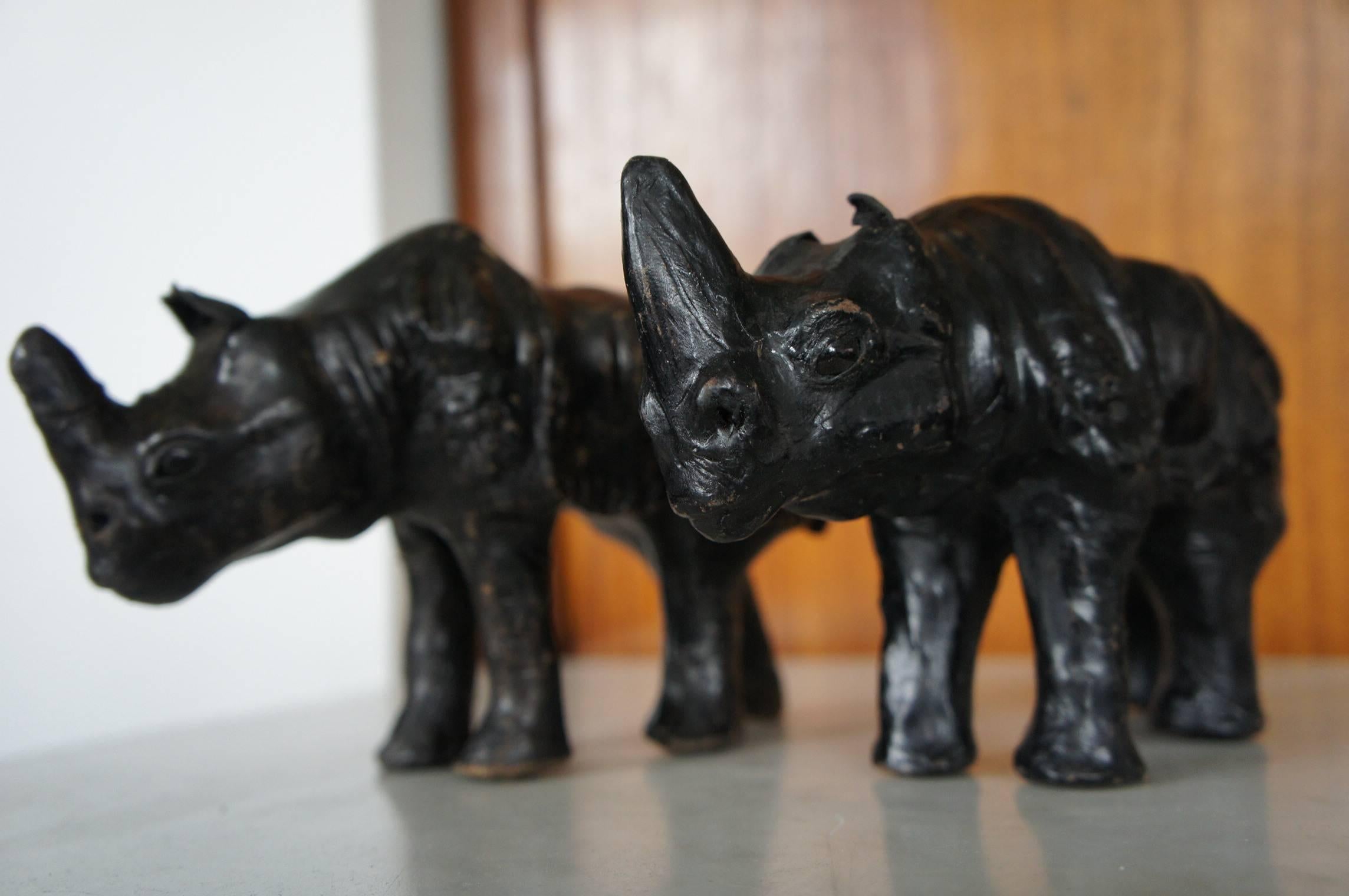 Rare and Small Pair of Black Rhino Sculptures Leather on Wood with Glass Eyes For Sale 2