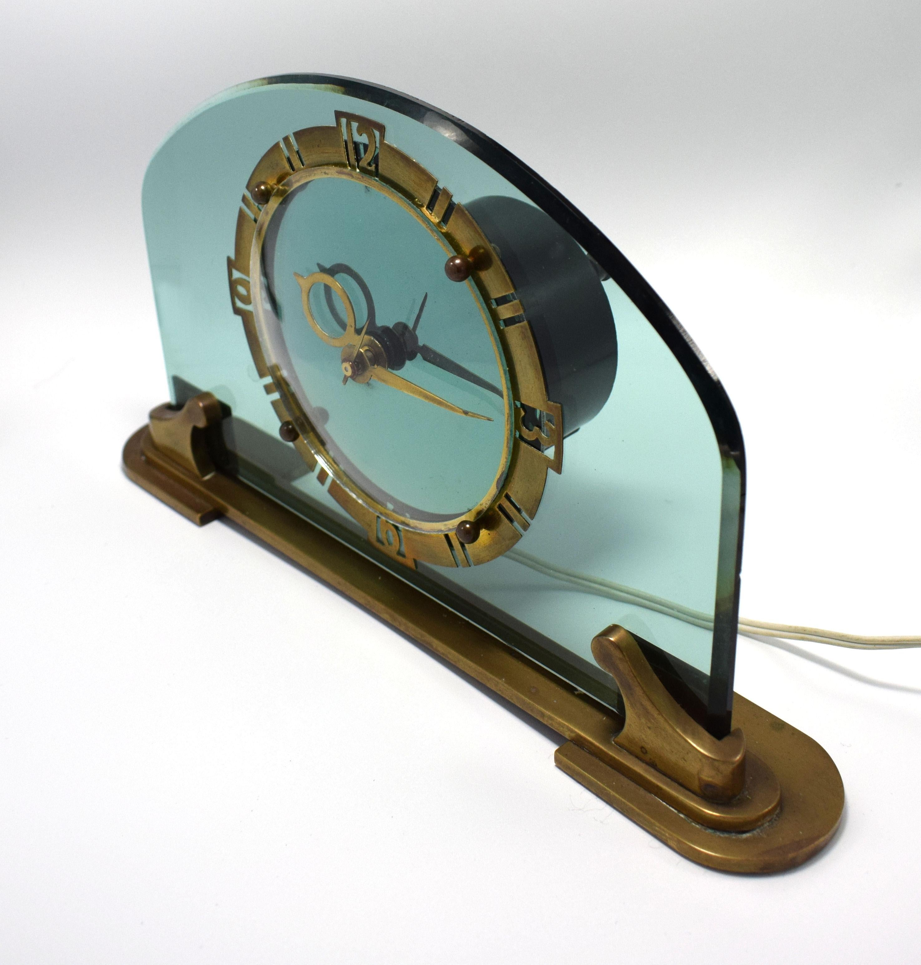 Seltene und atemberaubende Bem Ltd Art Deco Glas:: Messing elektrische Mantle Clock (Französisch)