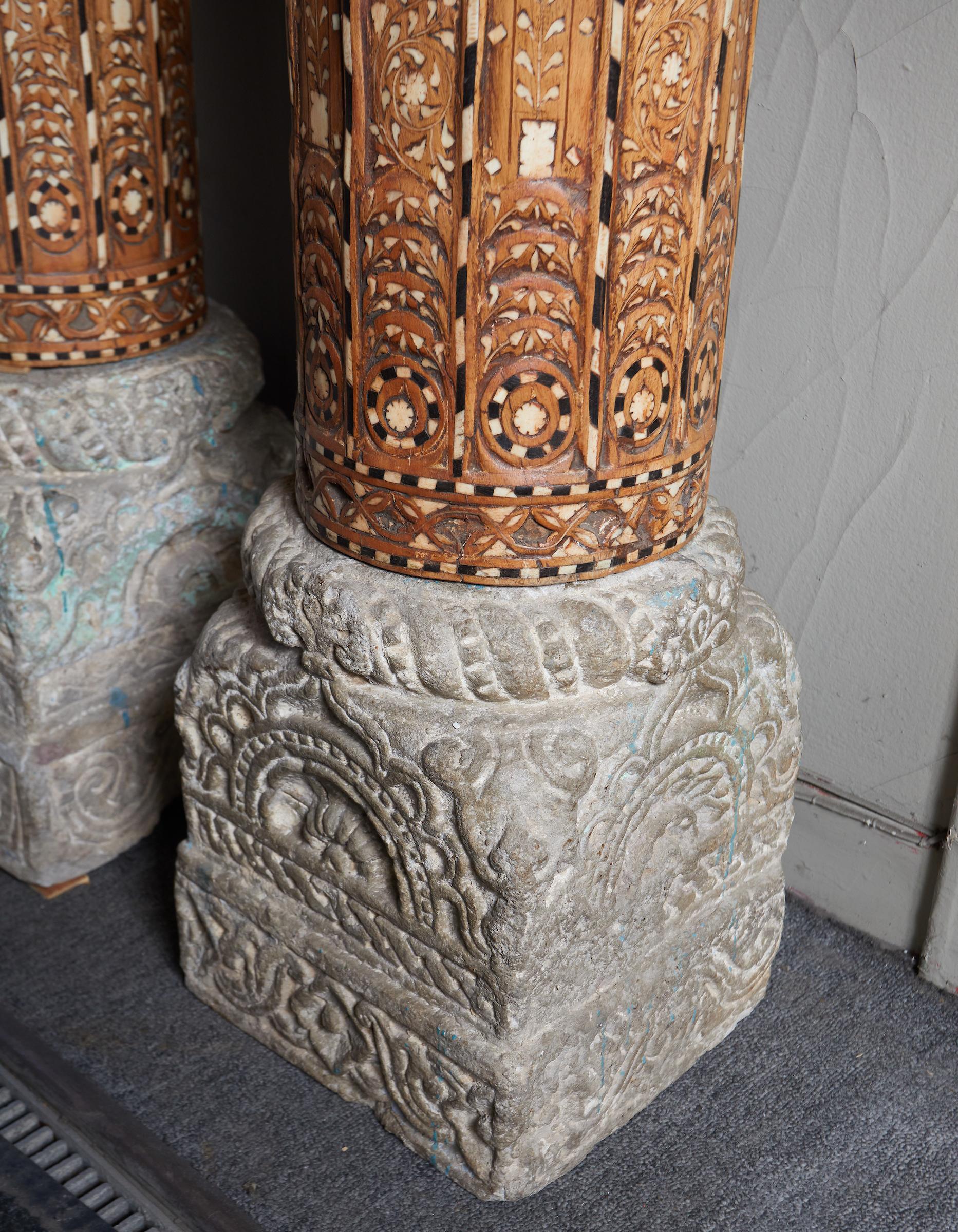 Rare and Stunning Pair of Indian Teak and Bone Inlay Columns In Excellent Condition In Montreal, QC