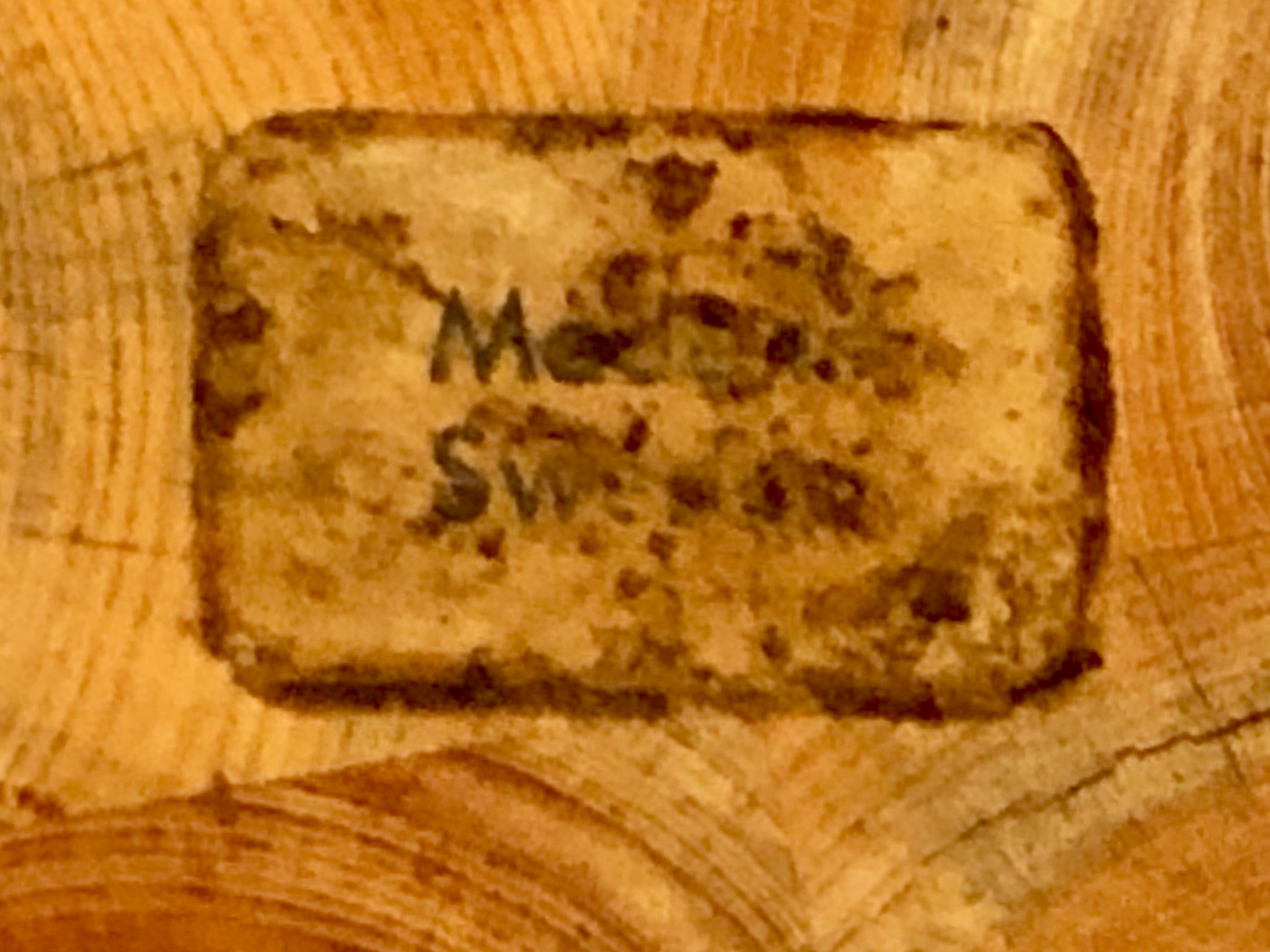 Rara e unica ciotola in legno tornito a mano realizzata in Svezia In condizioni discrete in vendita a San Diego, CA