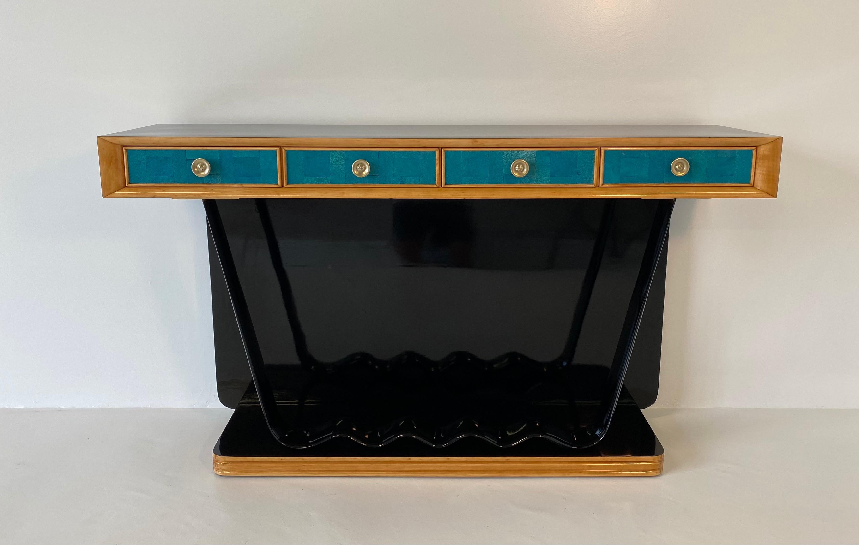 Rare and Unique Italian Art Deco Maple and Blue Shagreen Console, 1940s In Good Condition In Meda, MB