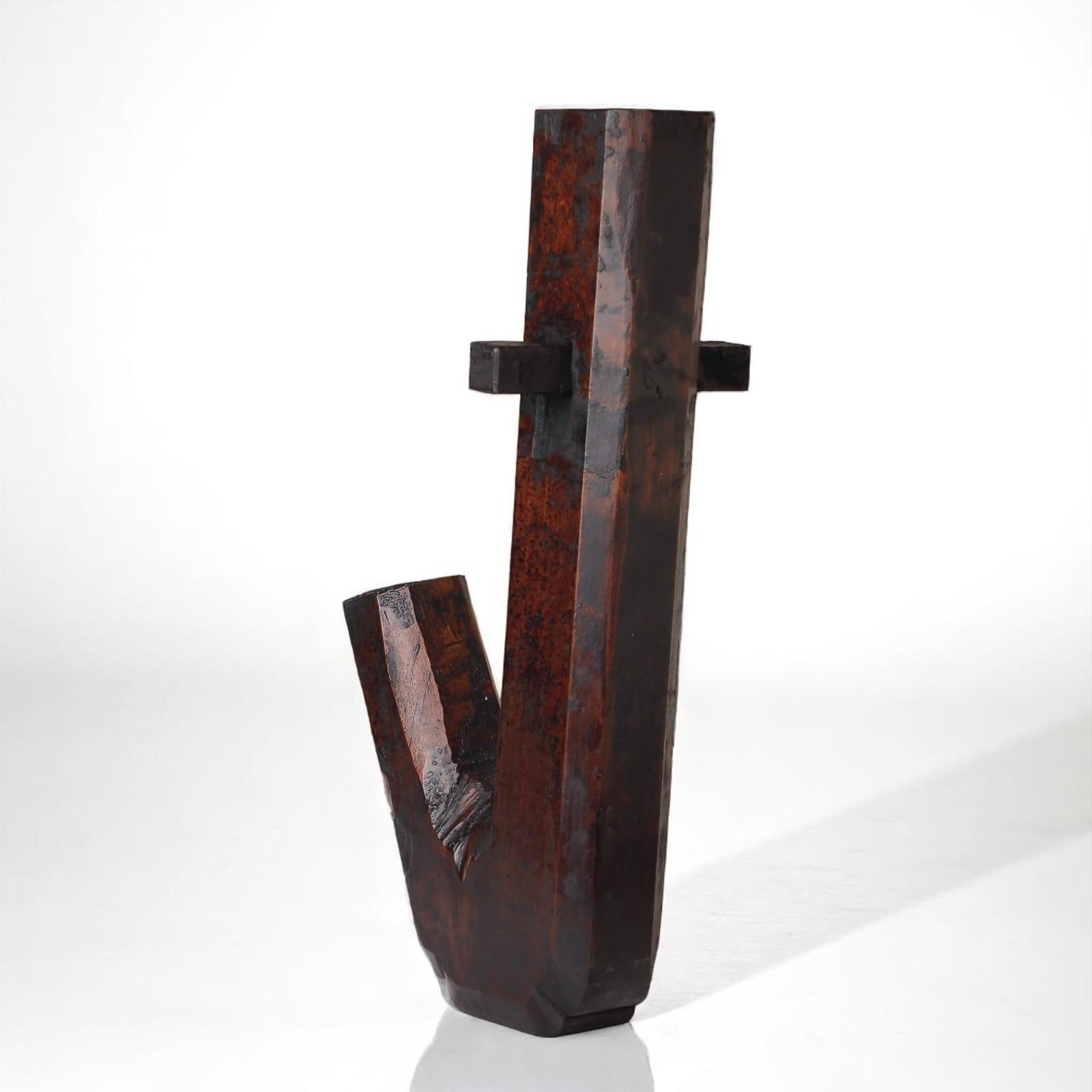 Rare and Unusual Edo-Period Wooden Brazier Hook – 19th Century For Sale 7