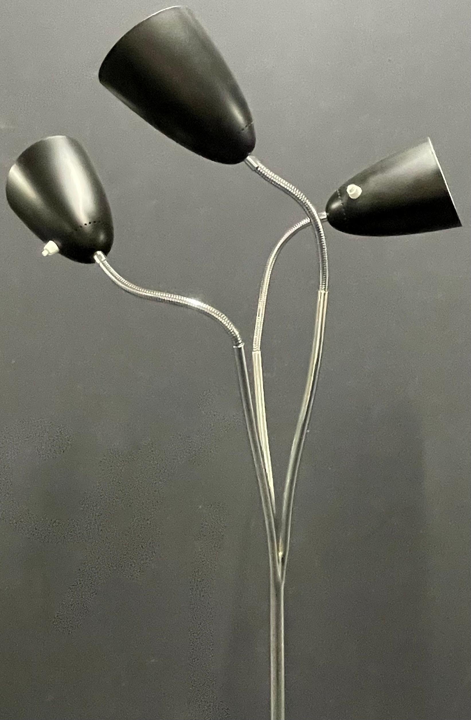 rara e inusual lámpara de pie de giuseppe ostuni para o-luce en venta 7