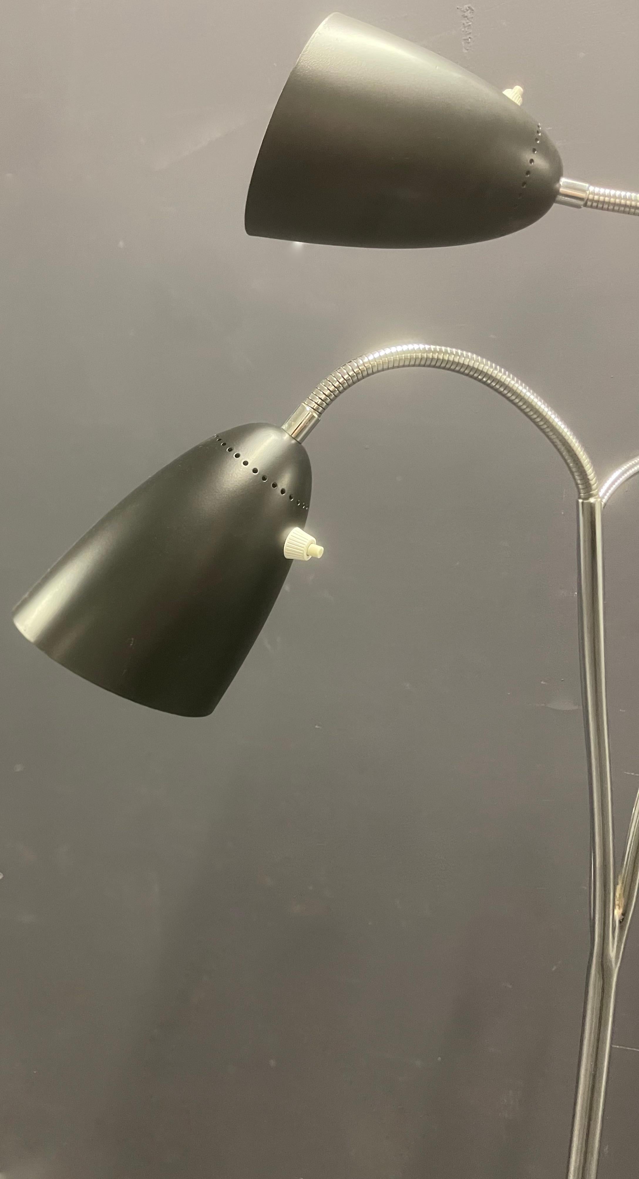 rara e inusual lámpara de pie de giuseppe ostuni para o-luce mediados del siglo XX en venta