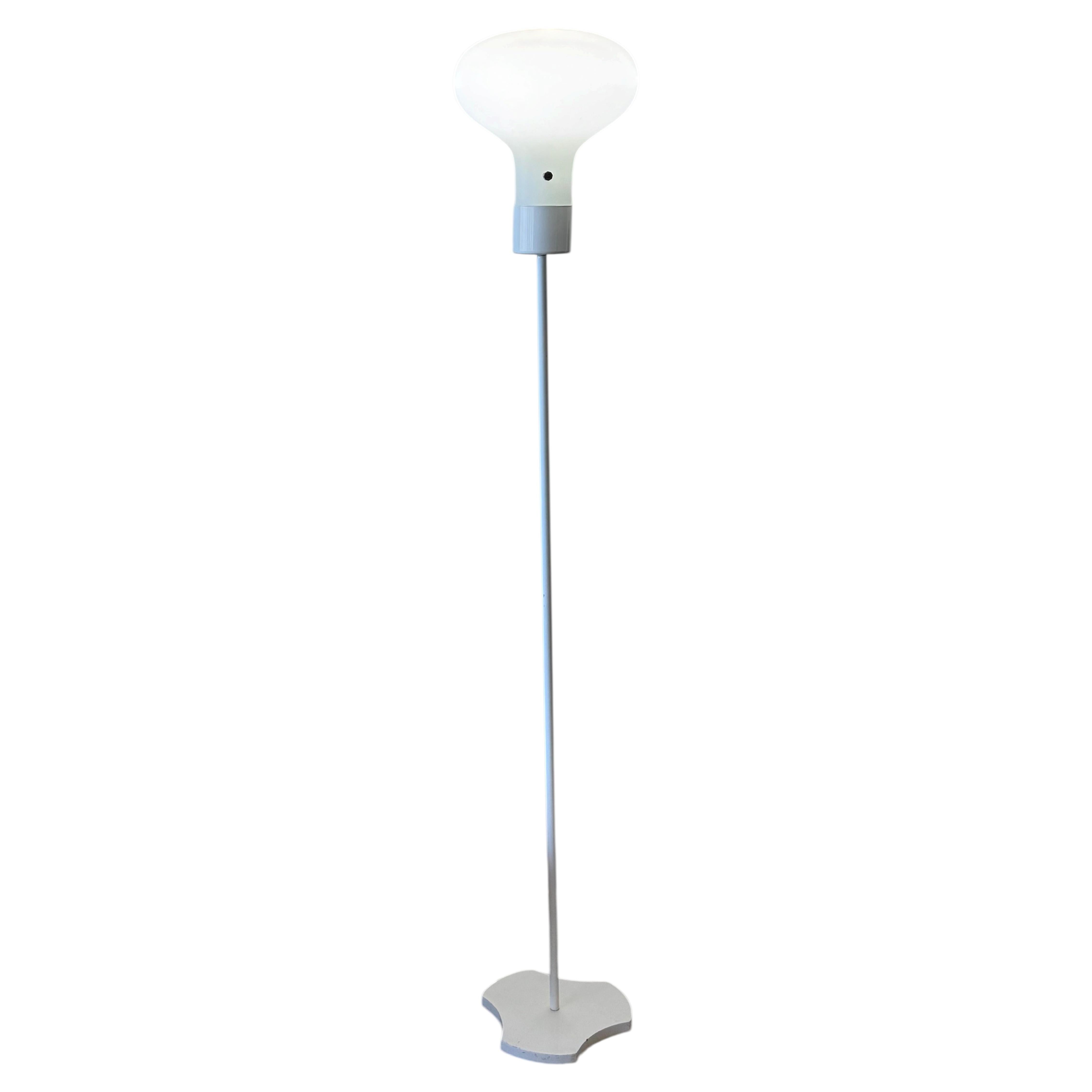Seltene und ungewöhnliche „Laurel“-Stehlampe, um die 1960er Jahre im Angebot