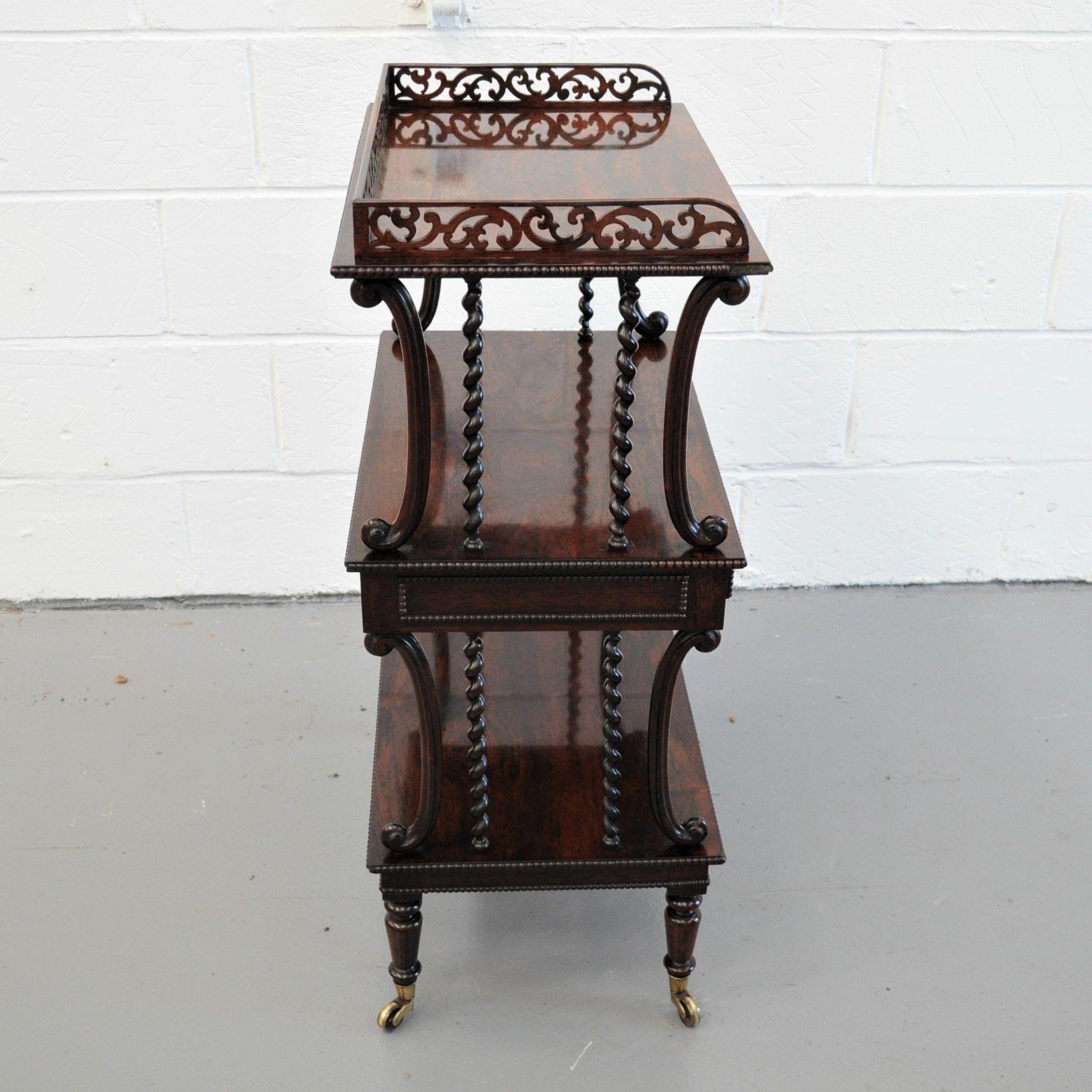 Rare and Unusual Regency Etagere In Good Condition For Sale In Folkestone, GB