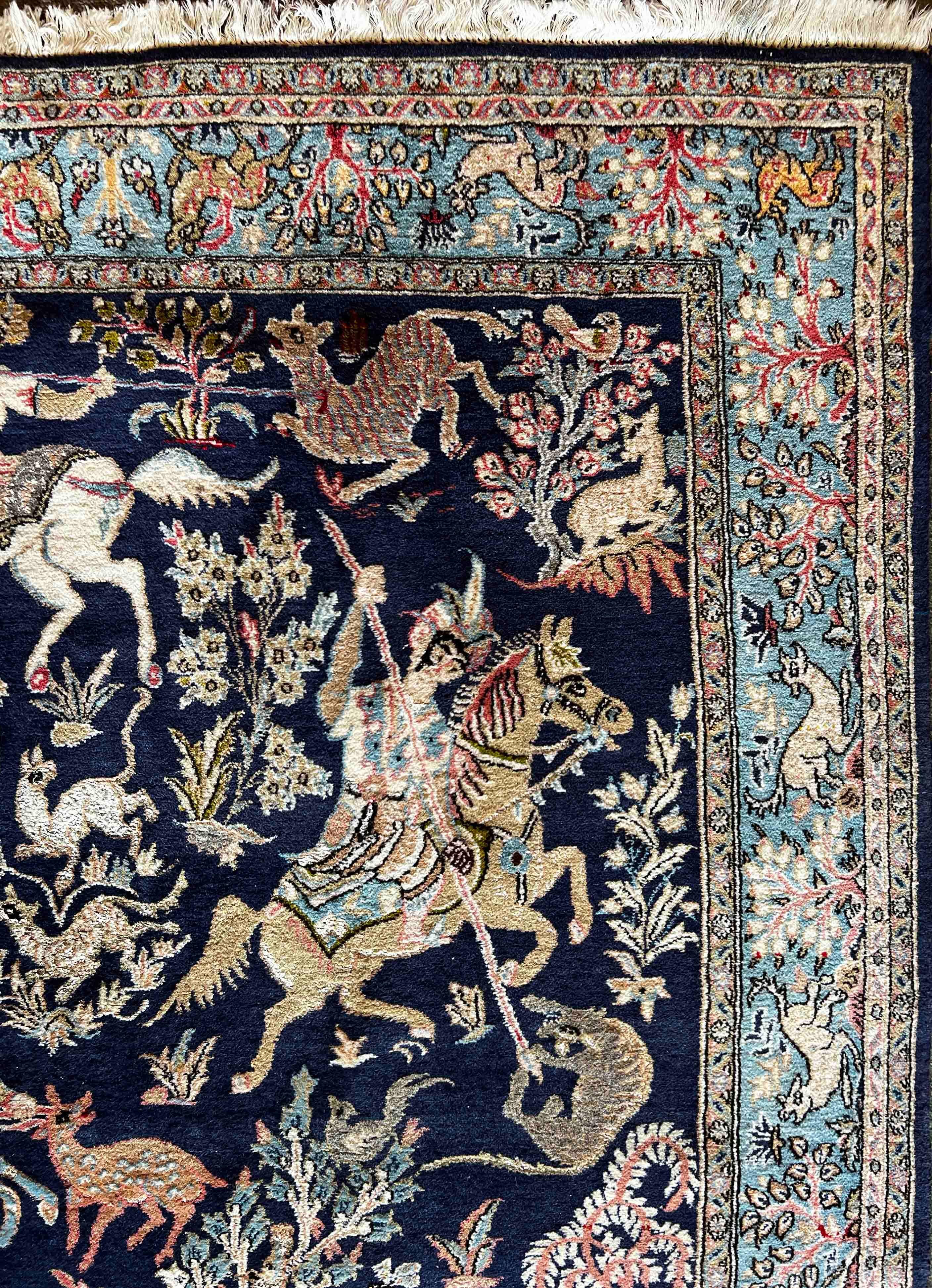 Situada a un tiro de piedra de la Torre Eiffel de París, somos una empresa familiar francesa
especializada en la compra, venta, peritaje, limpieza, restauración y conservación de
tapices, alfombras, kilims y textiles antiguos, modernos y