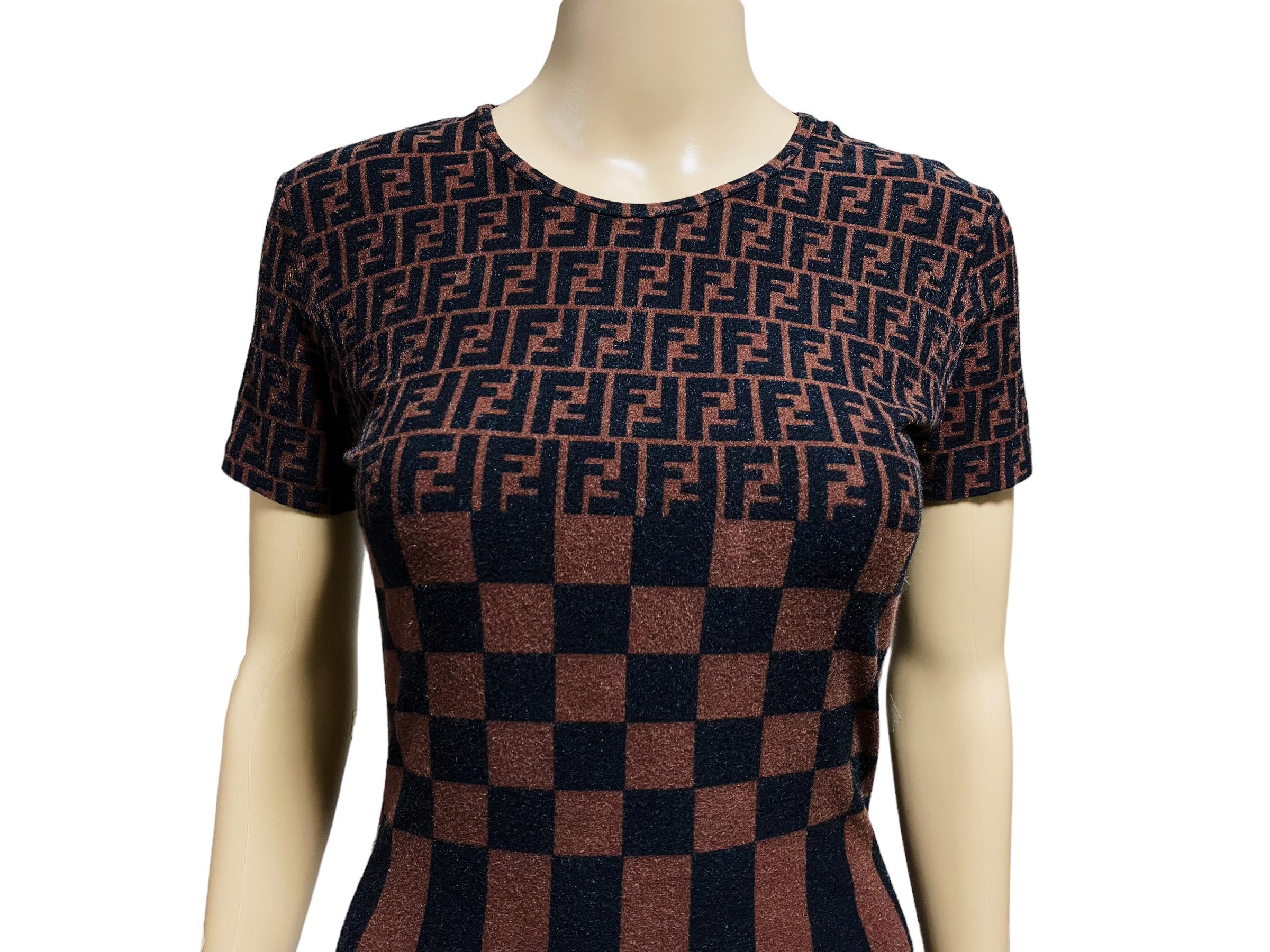 Rare and Vintage Fendi Mare - Zucca Monogram T-shirt For Sale 2