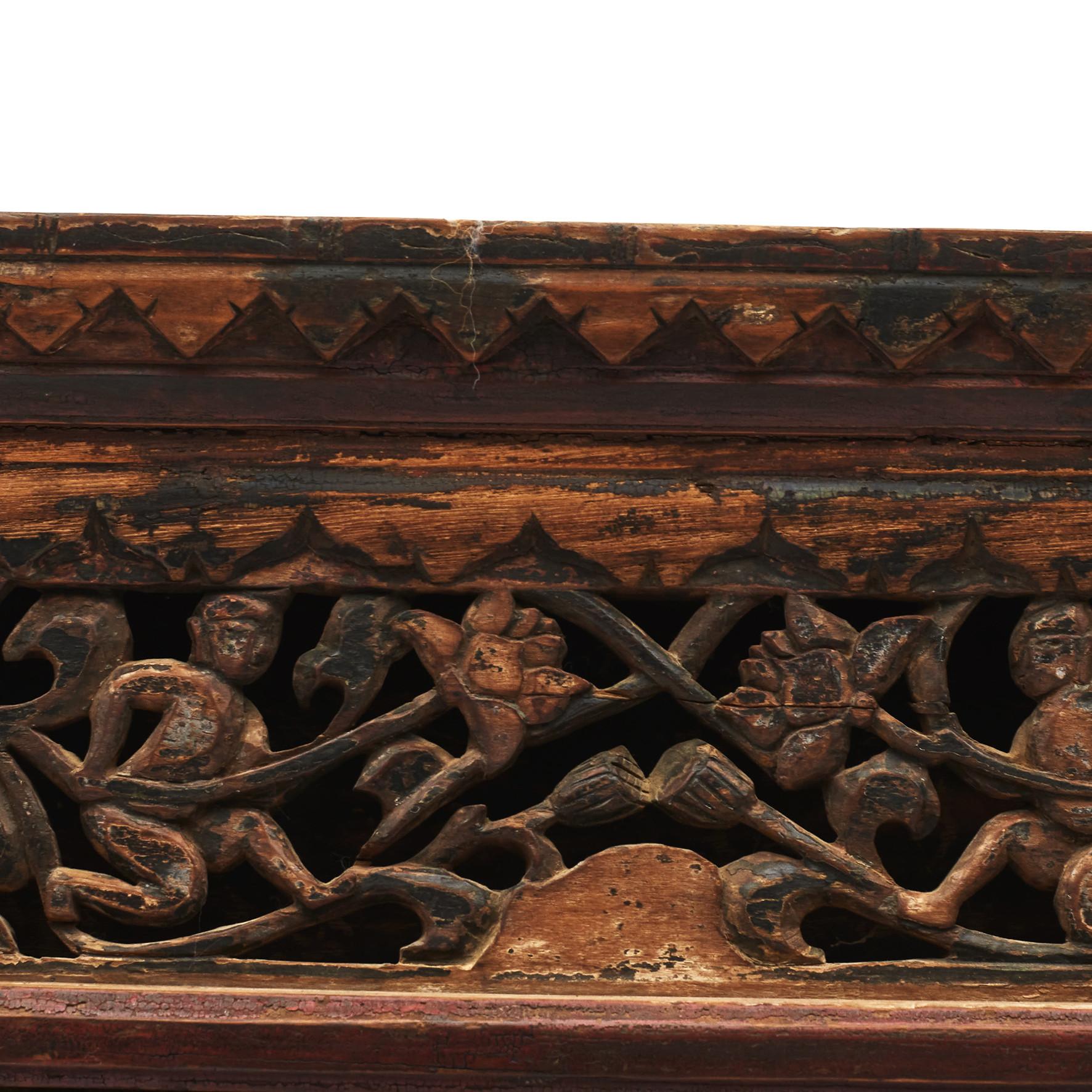 Kabinett aus der Ming Dynasty (15.-16. Jahrhundert). Rot lackiert (Lackiert) im Angebot