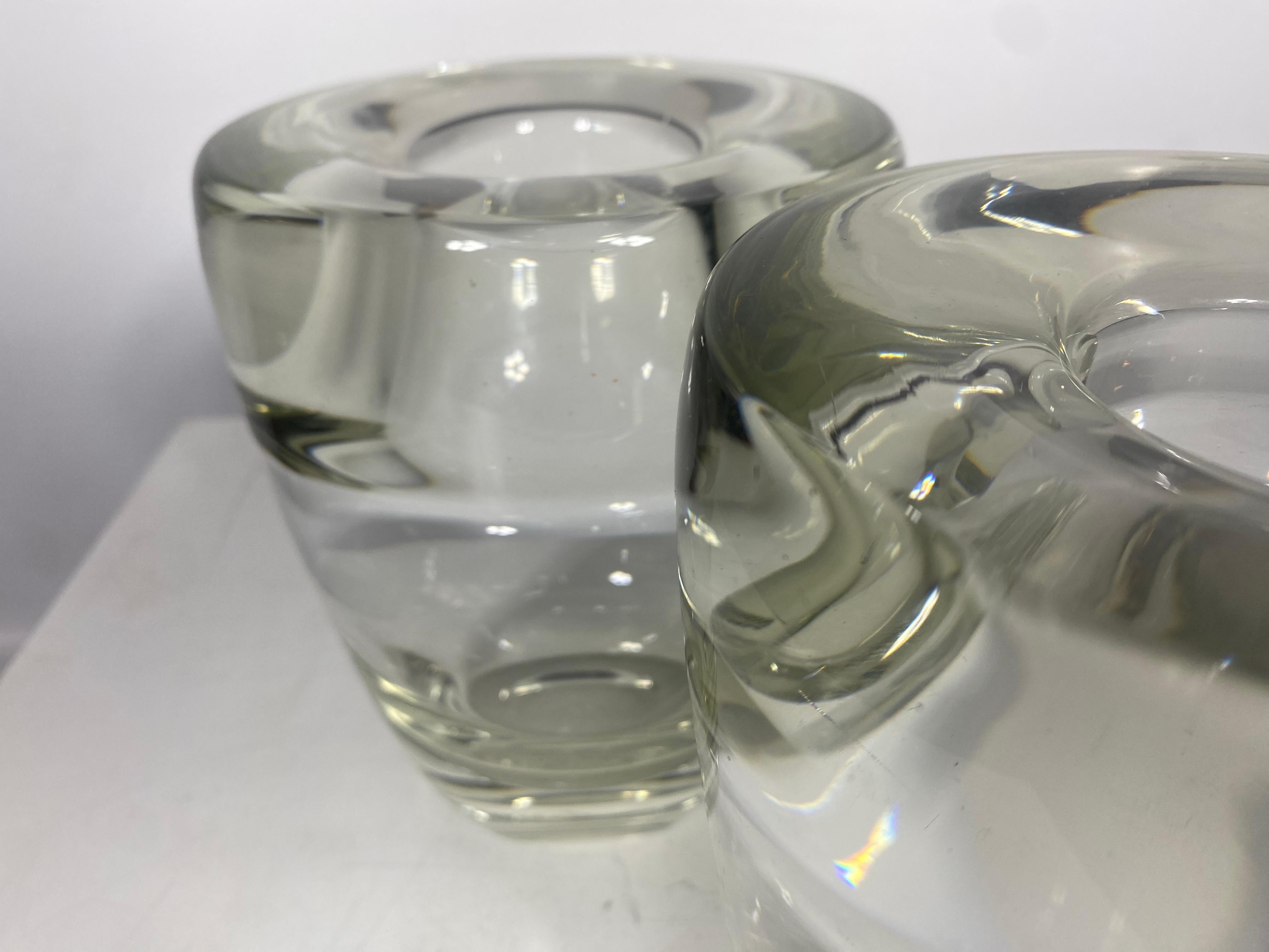Vase en verre soufflé conçu par A.D.Copier.
Timbre à l'acide avec la mention 
