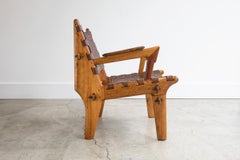 Angel I. Pazmino, sedia da salotto in legno e pelle lavorata a mano, Ecuador.