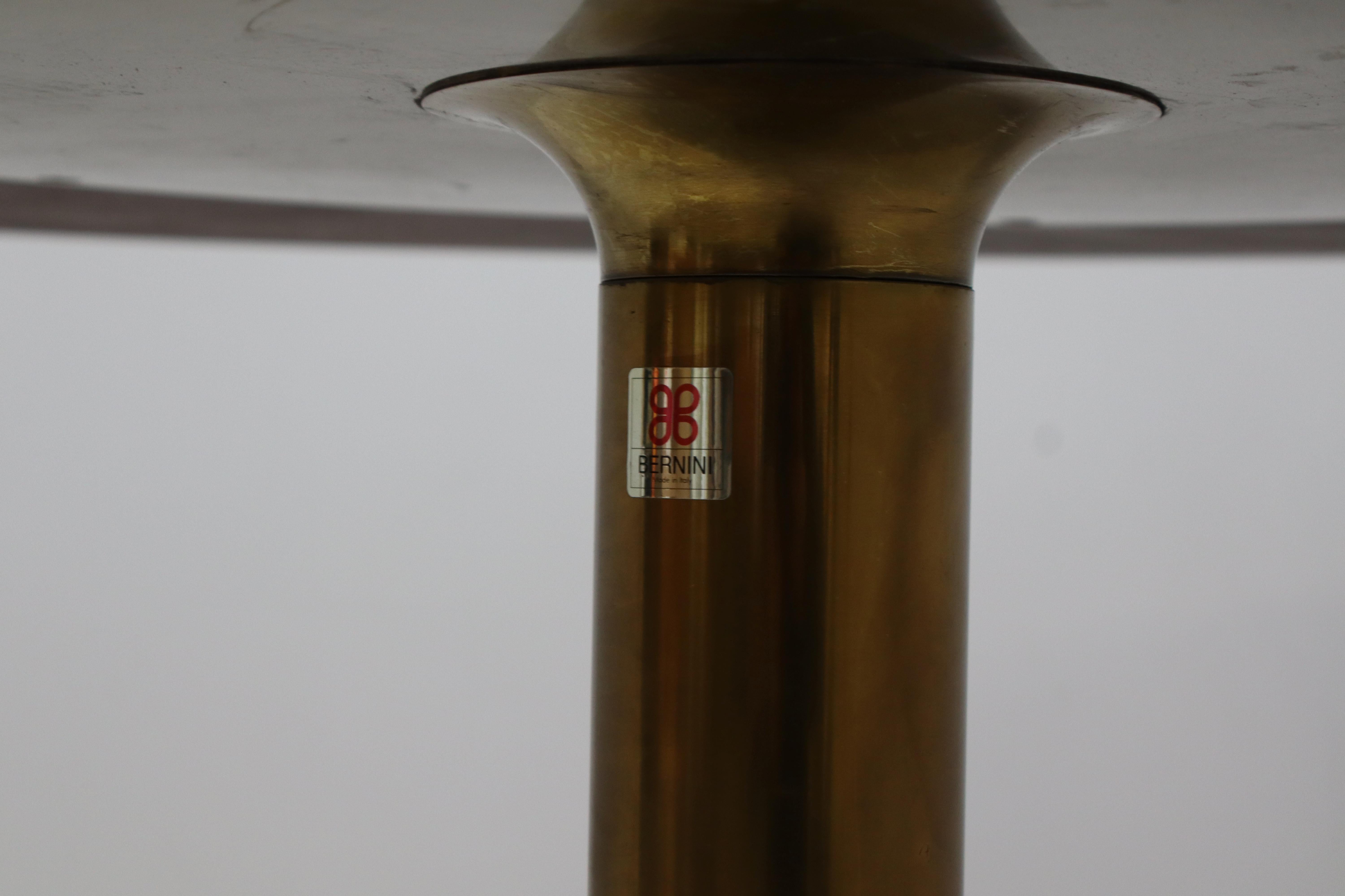 Rare table ronde Angelo Mangiarotti Bernini, pied en bronze et plateau en bois, 1957 en vente 2