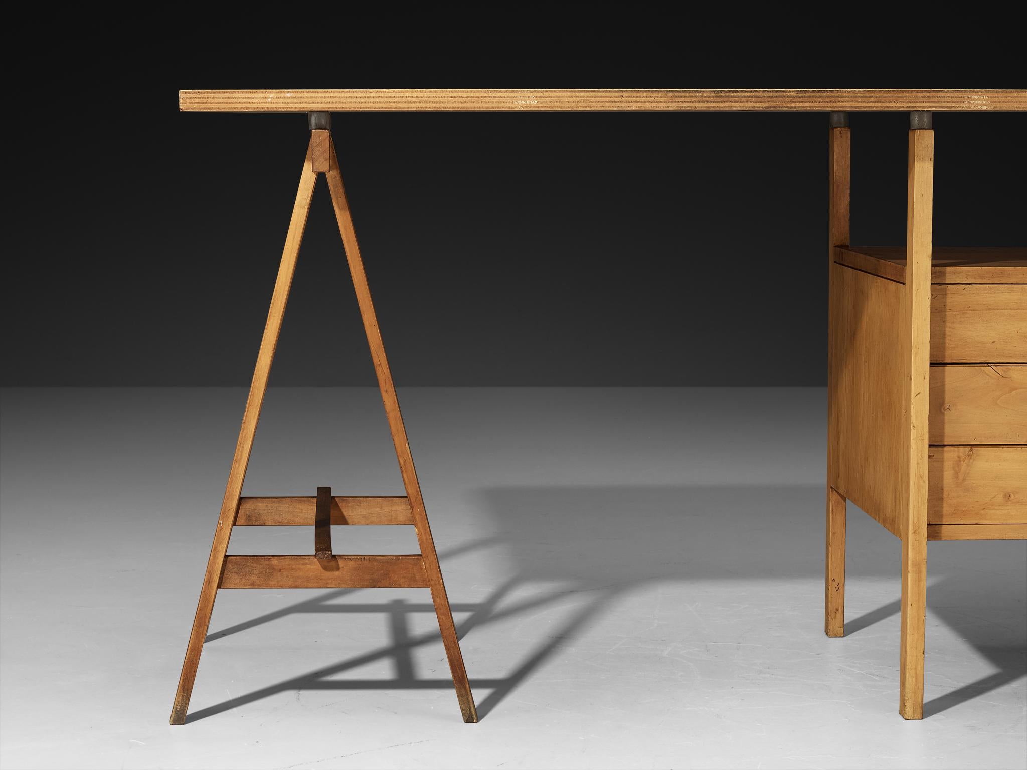 Rare Angelo Mangiarotti Writing Desk in Walnut from Own Studio For Sale 4