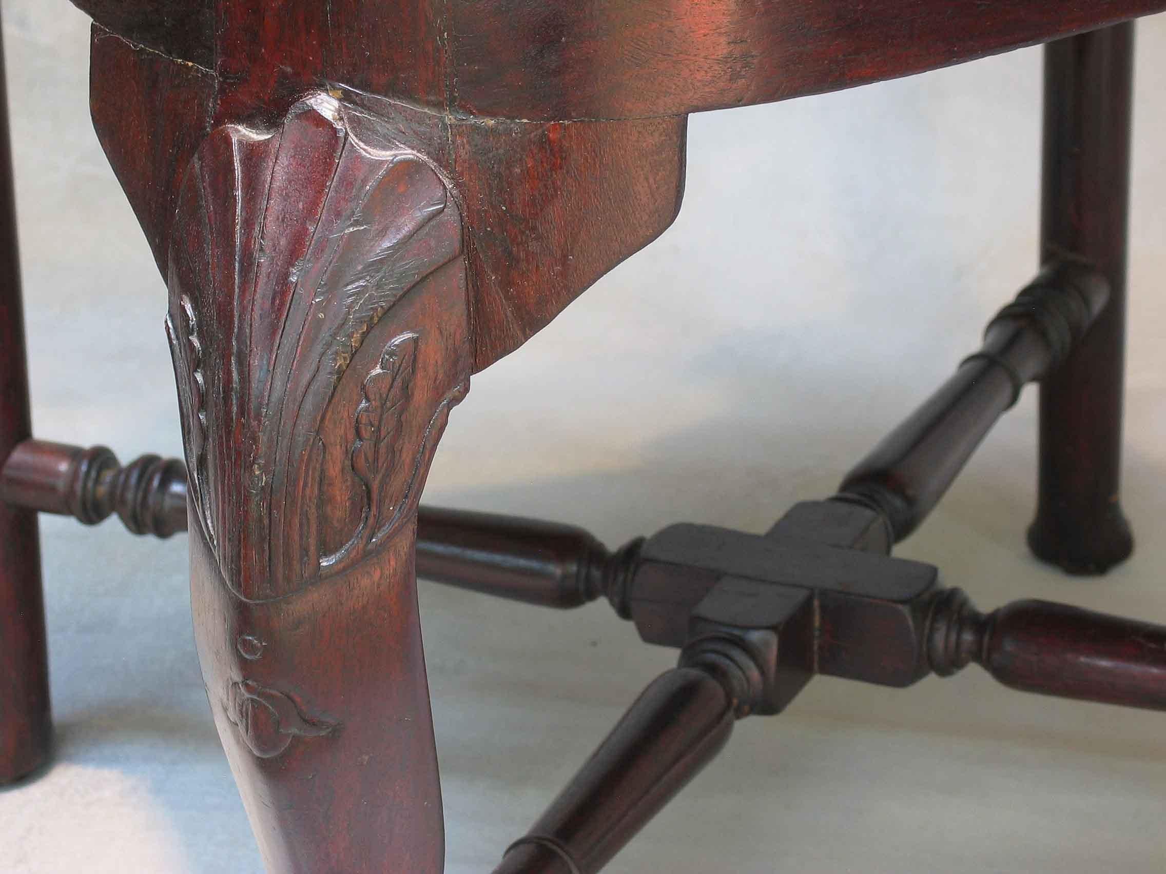 Rare chaise d'angle anglo-chinoise Hongmu de style George II du début du 19ème siècle en vente 2