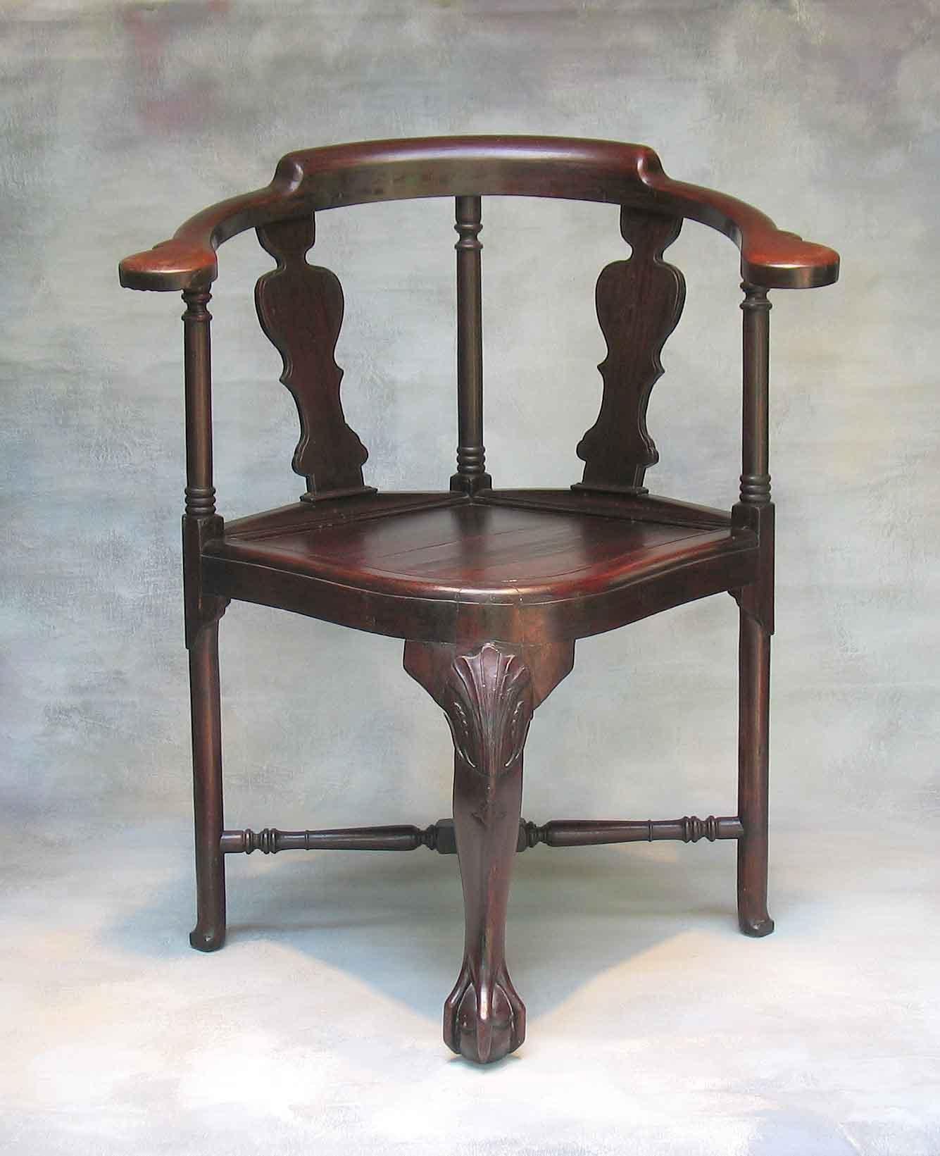 Hand-Crafted Rare Anglo-Chinese Hongmu Corner Chair of George II Style Early 19th Century For Sale