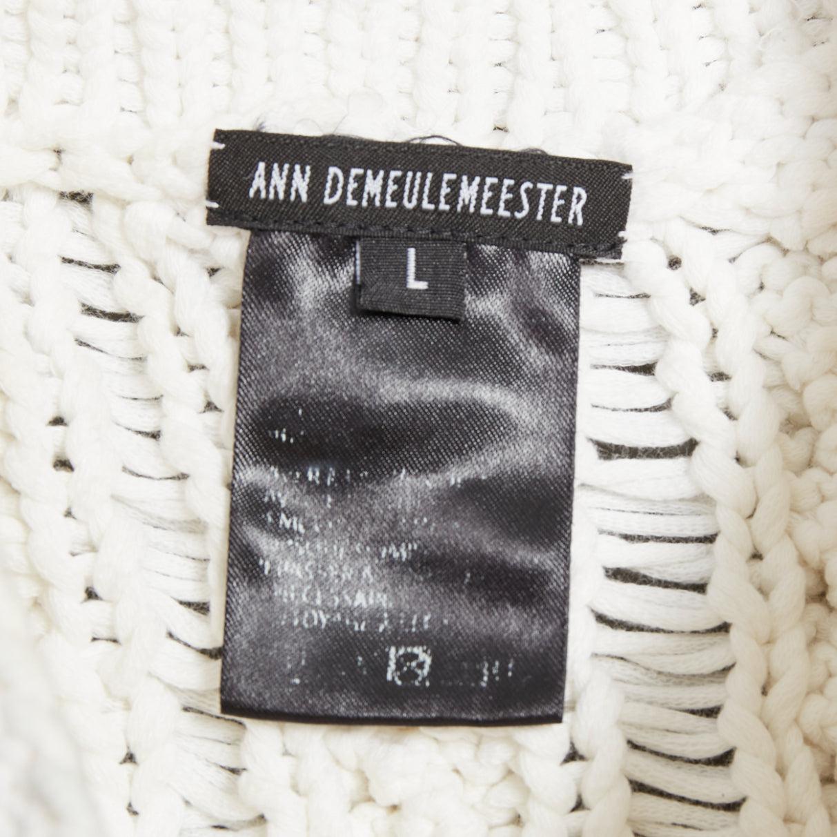 rare ANN DEMEULEMEESTER gilet en grosse maille blanche à ourlet bouclé L en vente 3