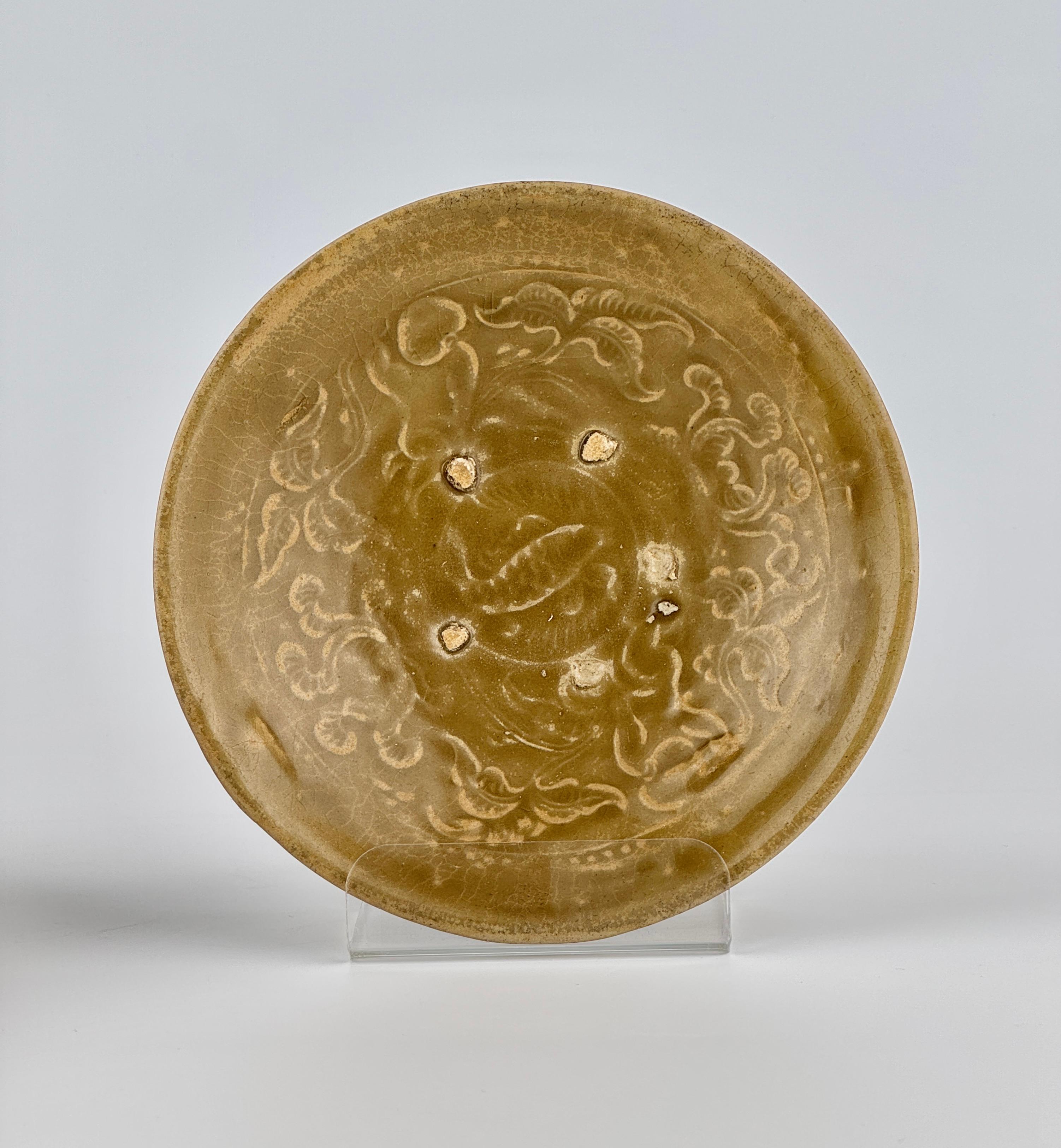 Rare Annamese Stoneware Bowls with olive green glaze, Vietnam, 14-15th century In Good Condition For Sale In seoul, KR