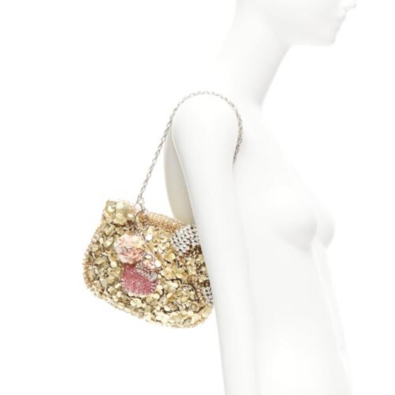 rare ANTEPRIMA HELLO KITTY Wire Bag floral leather sequin pink charms clutch
Reference: ANWU/A01066
Brand: Anteprima
Collection: Wire Bag
Material: Plastic
Color: Gold, Pink
Pattern: Solid
Closure: Zip
Extra Details: Pink glitter resin Hello Kitty