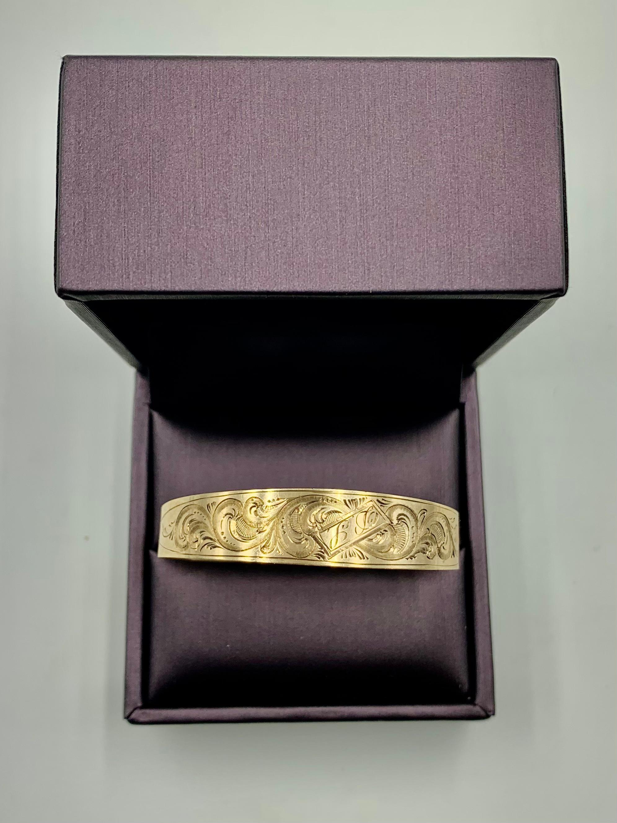 Seltenes antikes 14K Gold spätgeorgianisches Babyarmband mit Blattschliff und Gravur (Georgian)