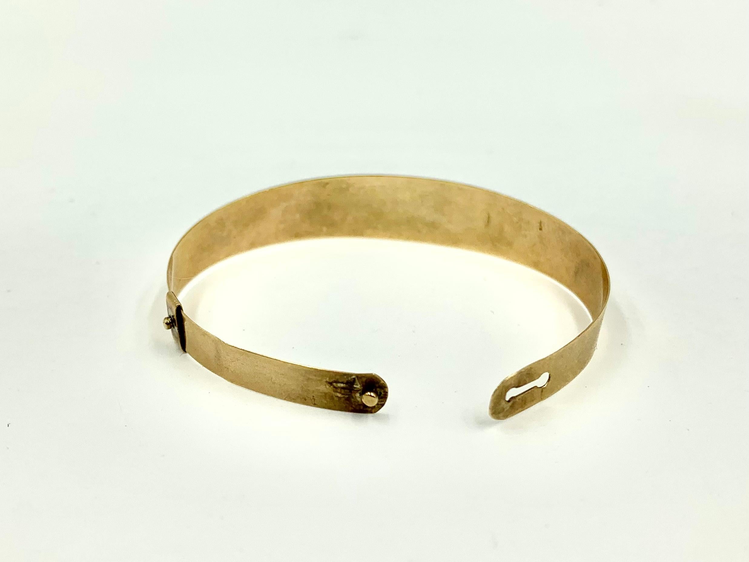 Seltenes antikes 14K Gold spätgeorgianisches Babyarmband mit Blattschliff und Gravur 3