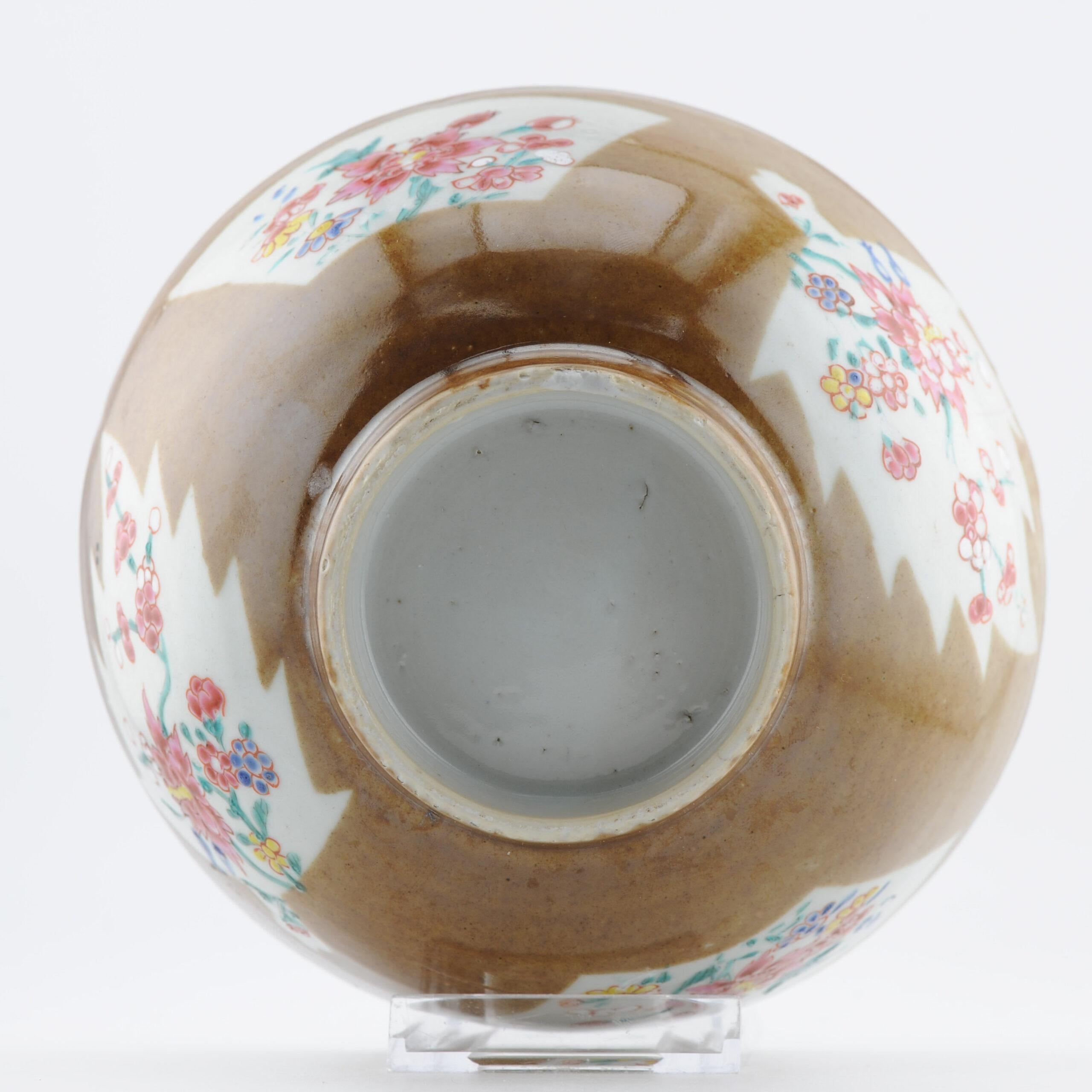 Rare et ancien bol à café au lait Fencai en porcelaine chinoise Kangxi/Yongzheng 18C en vente 3