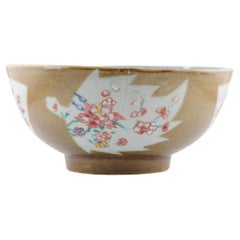 Rare et ancien bol à café au lait Fencai en porcelaine chinoise Kangxi/Yongzheng 18C