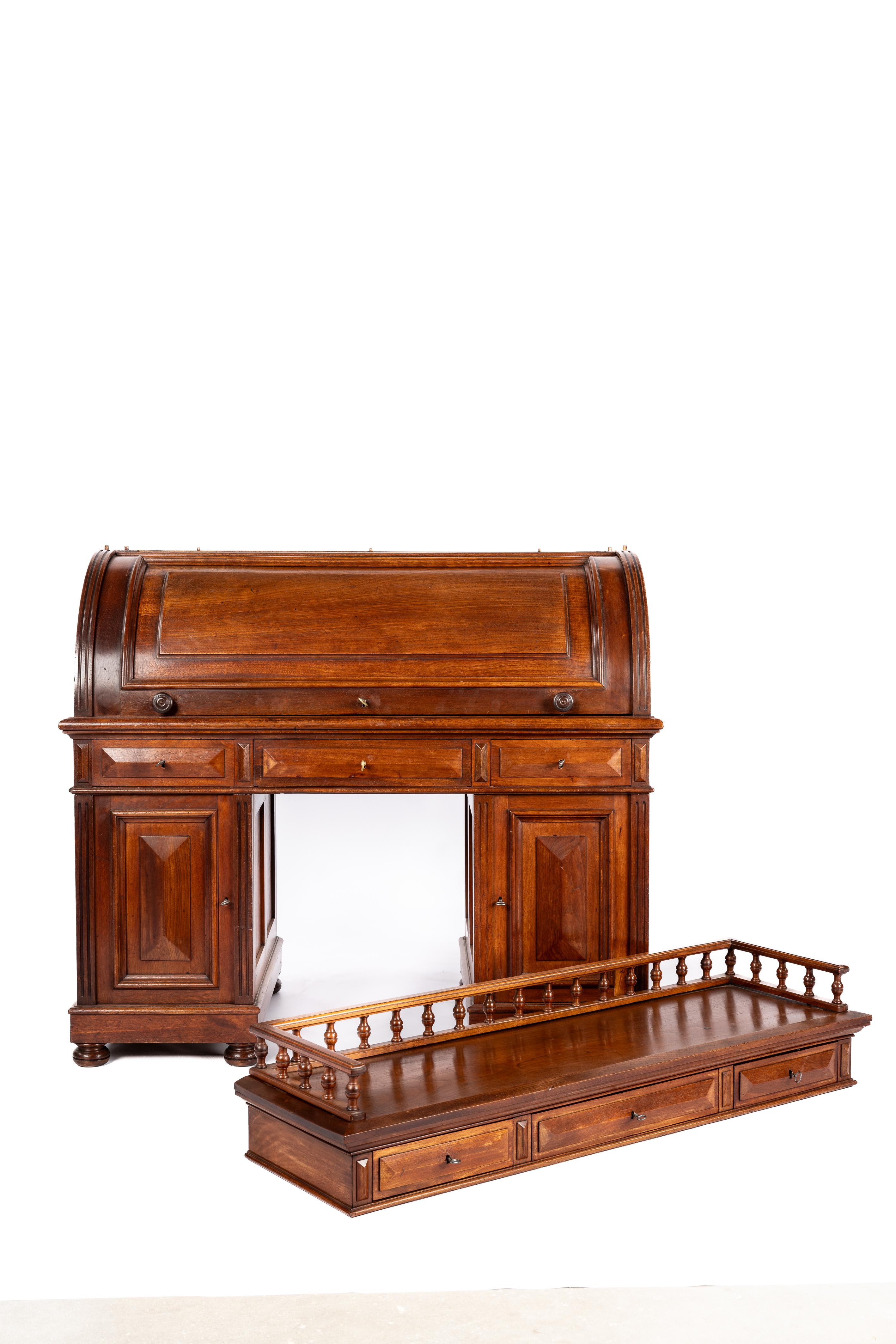 Mahogany Rare Antique 19th century Dutch warm honey color  classic Cylinder Desk For Sale
