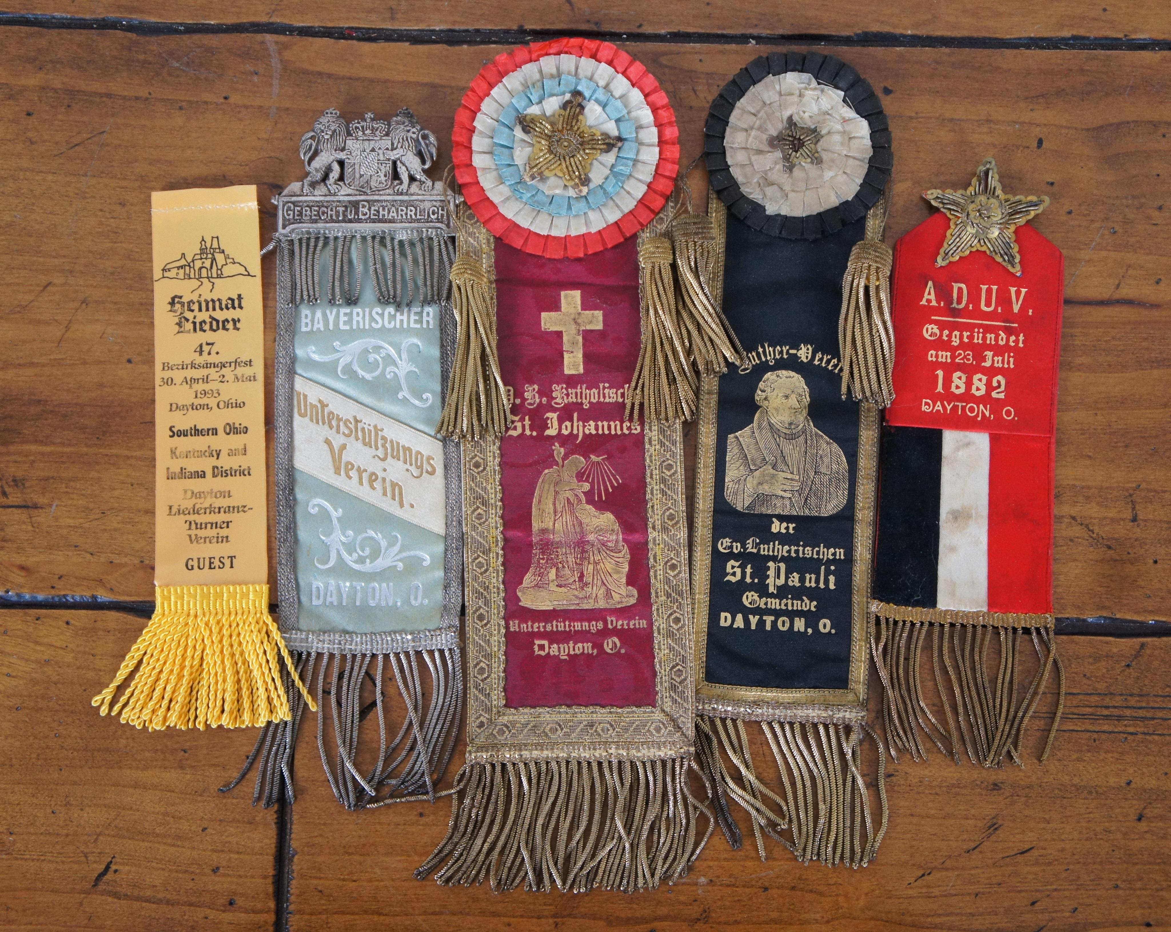 Rare Antique 19th Century Lot of 41 German Labor Trade Union Ribbons Medals Pins In Good Condition For Sale In Dayton, OH