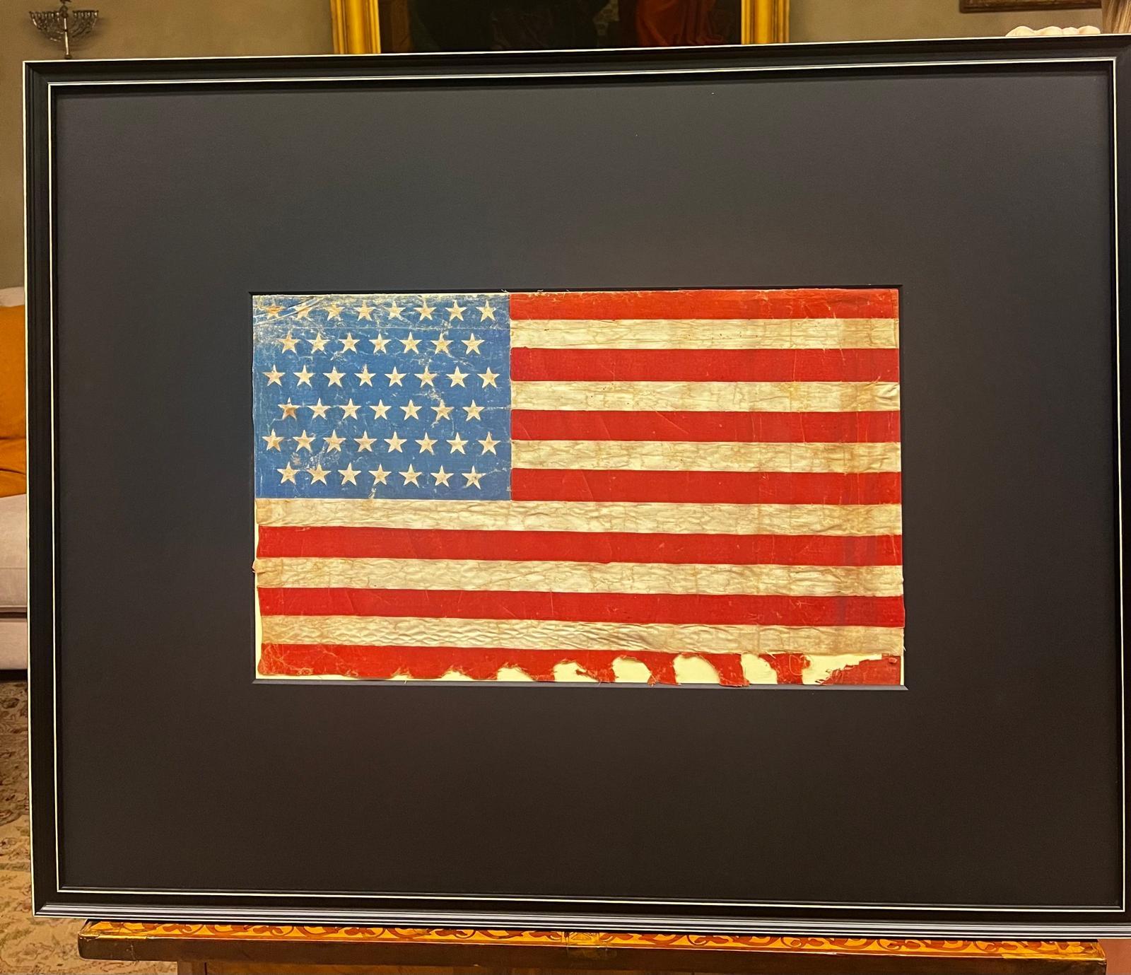 Fatto a mano Rara bandiera americana antica a 45 stelle dipinta a mano su cotone, guerra ispano-americana in vendita