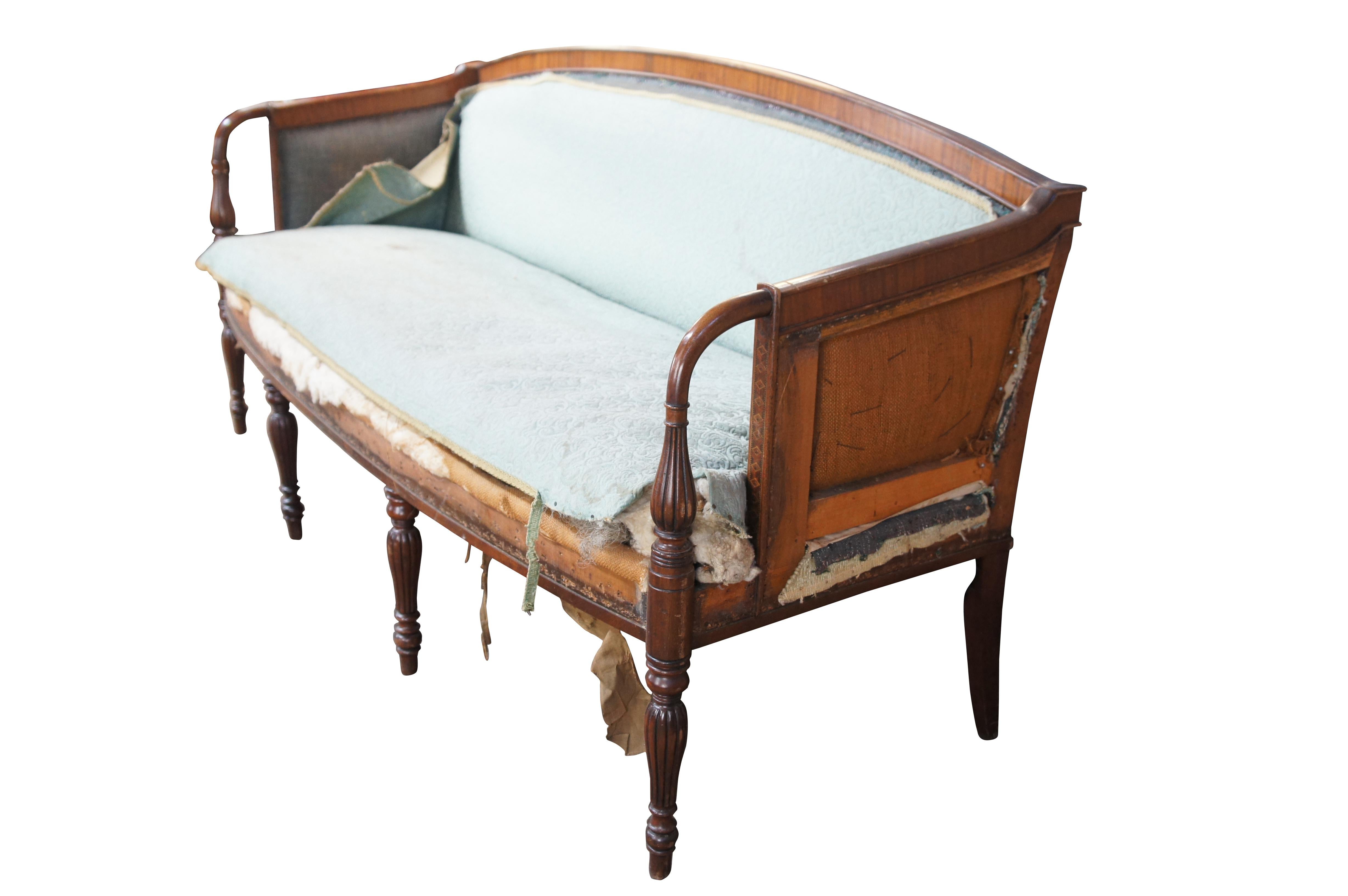 Seltenes antikes amerikanisches Federal Mahagoni-Sofa mit Intarsien, Boston Massachusetts im Zustand „Gut“ im Angebot in Dayton, OH