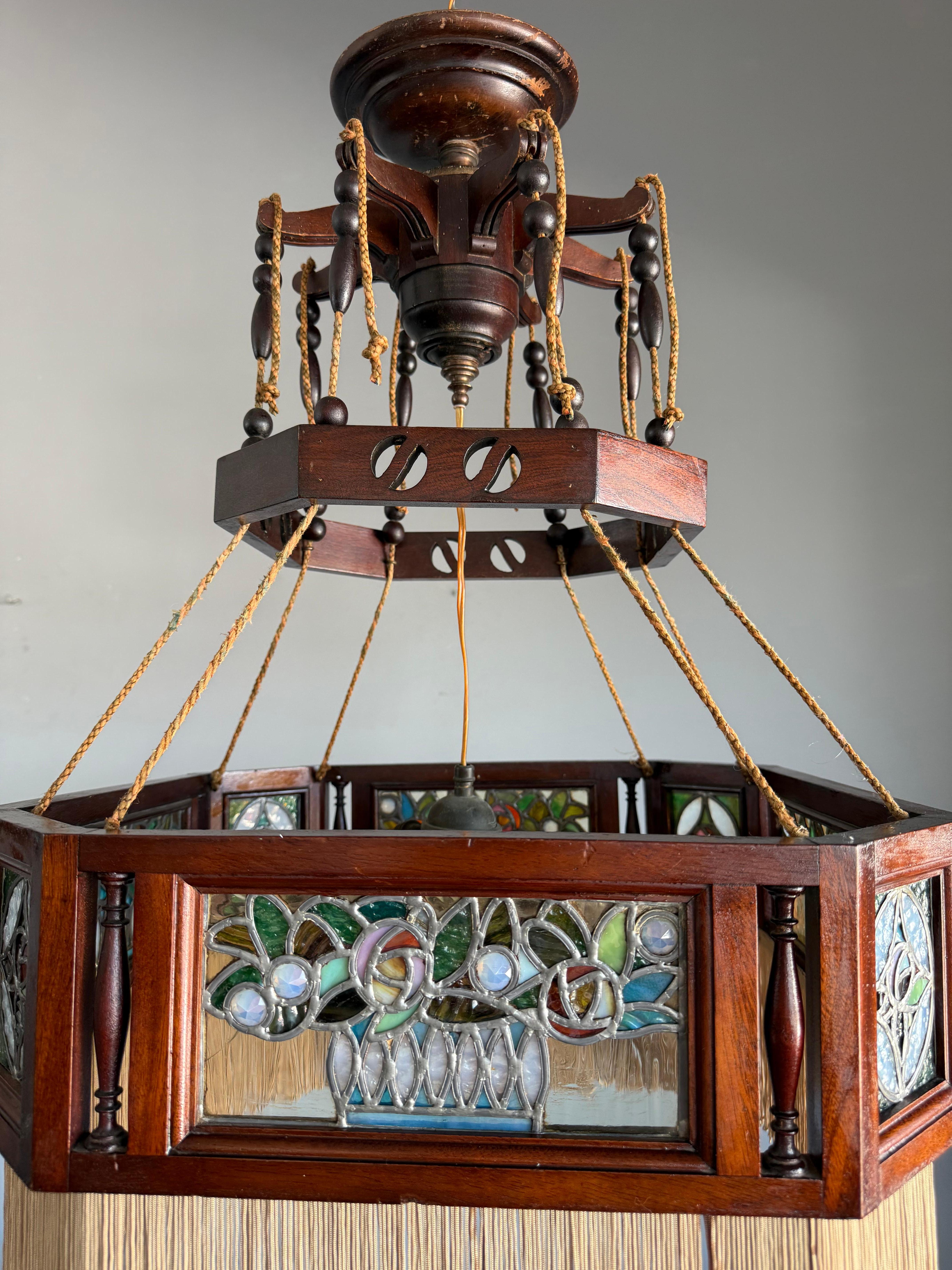 Fait main Rare Antiquité, Arts & Crafts Chandelier Pendentif w. Vitrail Mackintosh Rose en vente