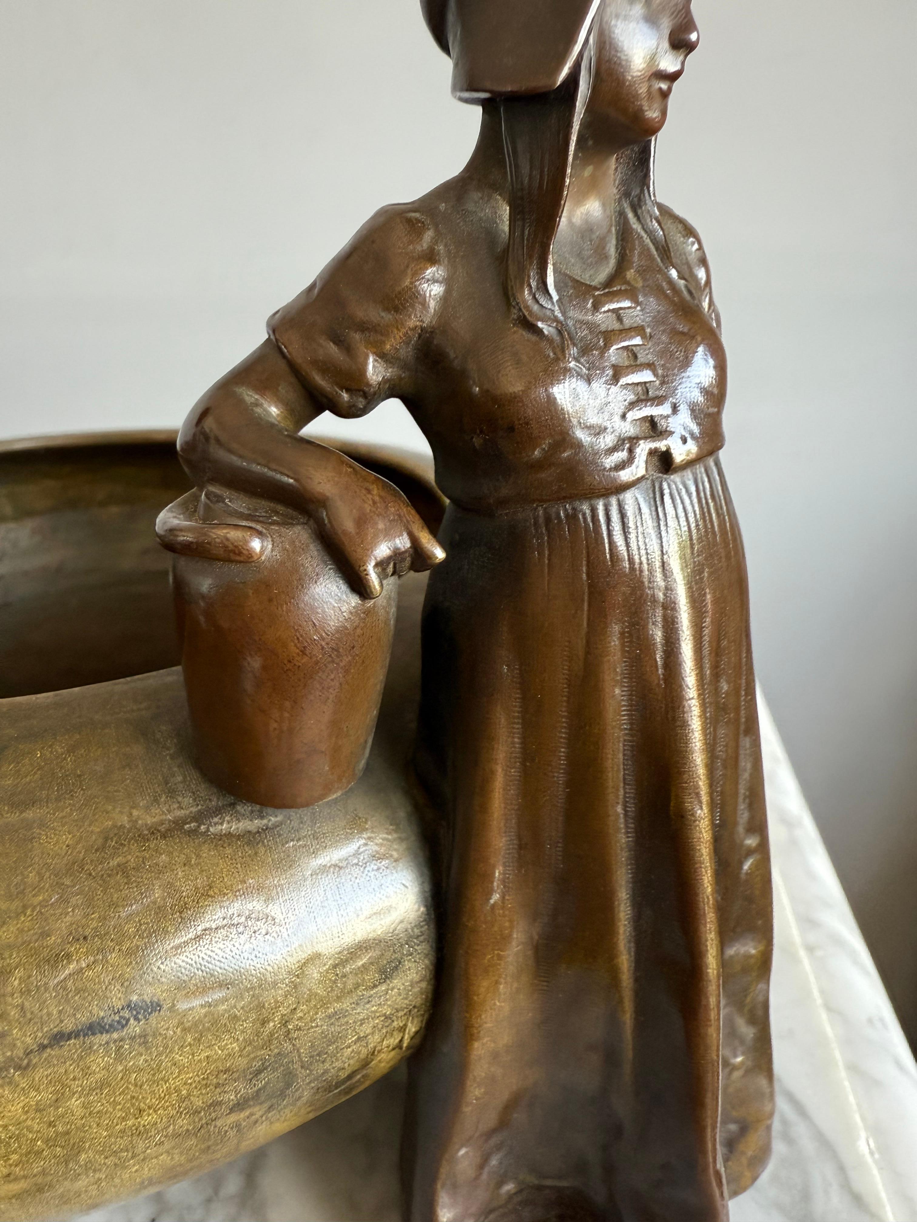 Rare Antique Austrian Bronze Jardinière with Country Girl Figure, Jugendstil Era In Excellent Condition For Sale In Lisse, NL
