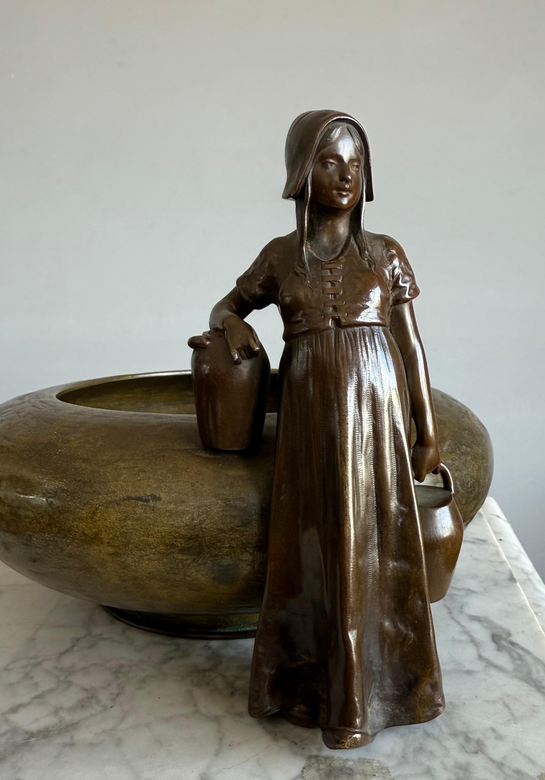 Rare Antique Austrian Bronze Jardinière with Country Girl Figure, Jugendstil Era For Sale 1