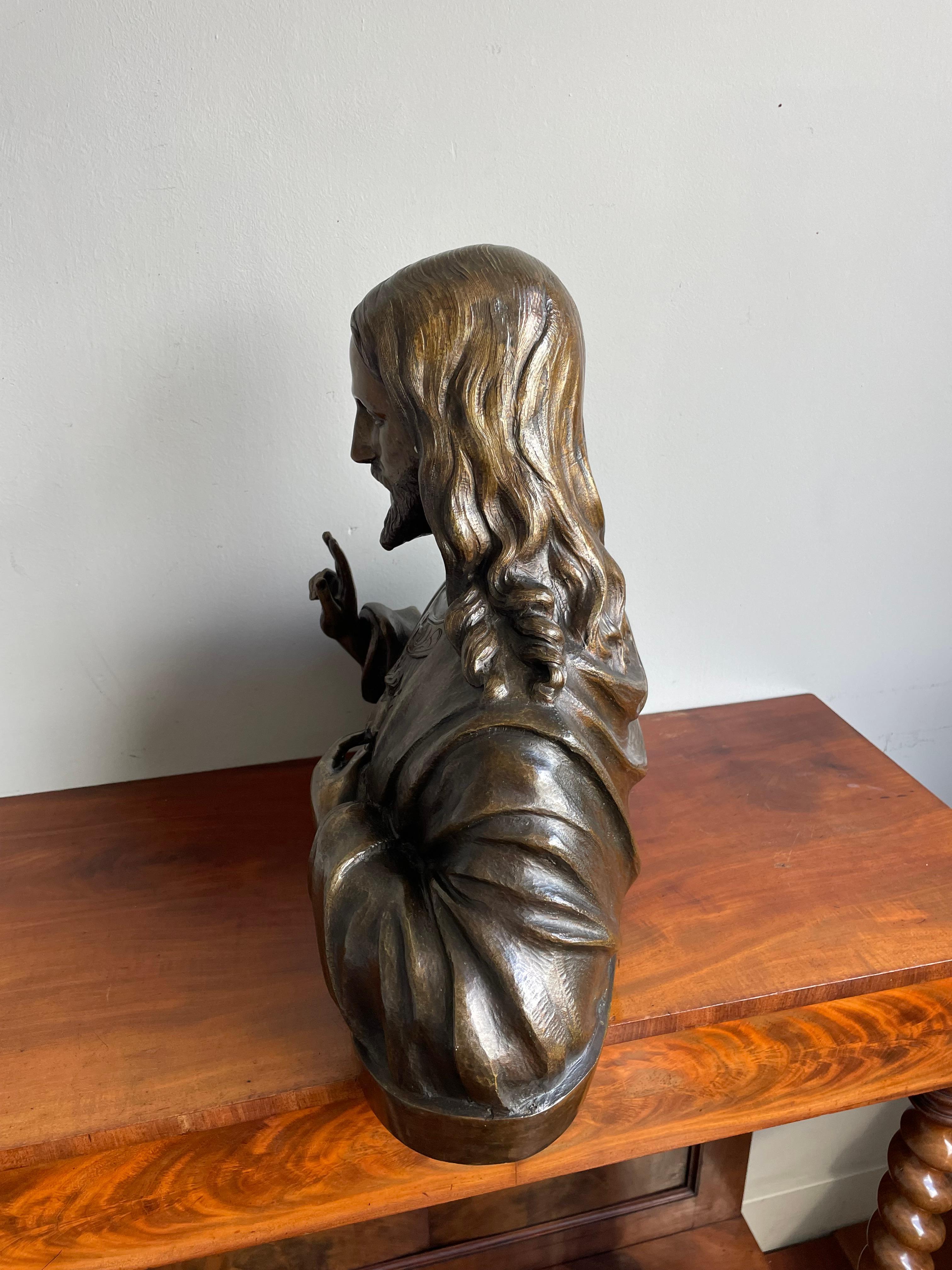 Rare Sculpture en bronze antique du Saint Coeur / Buste de Notre Seigneur Jésus Christ 1920 en vente 4