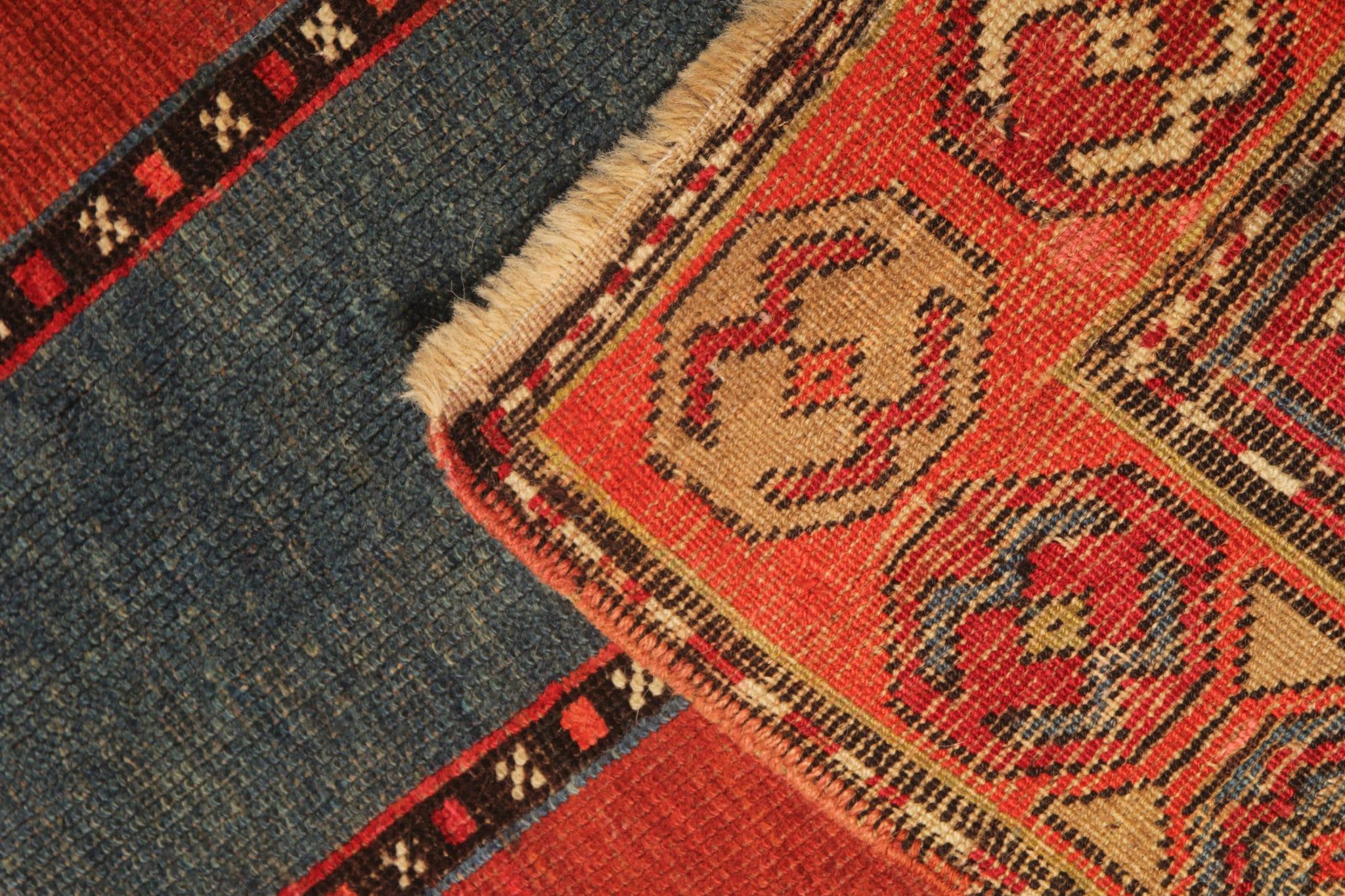 Seltener antiker kaukasischer moderner Talesh Orientteppich Handgefertigt aus Talesh Gebiet (Pflanzlich gefärbt) im Angebot
