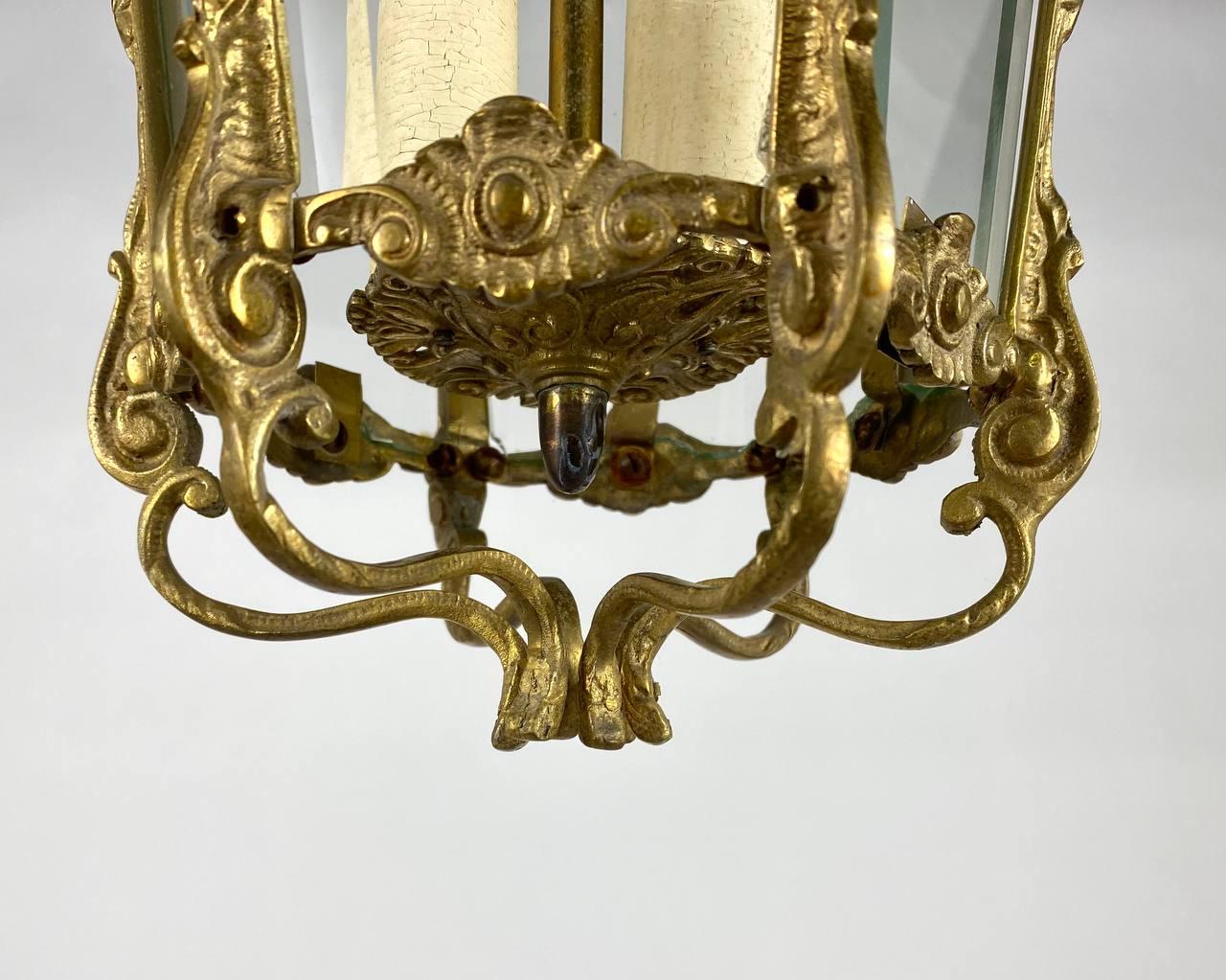 Rare Antique Ceiling Lantern in Gilt Bronze with Glass Panels, 1930s In Good Condition For Sale In Bastogne, BE
