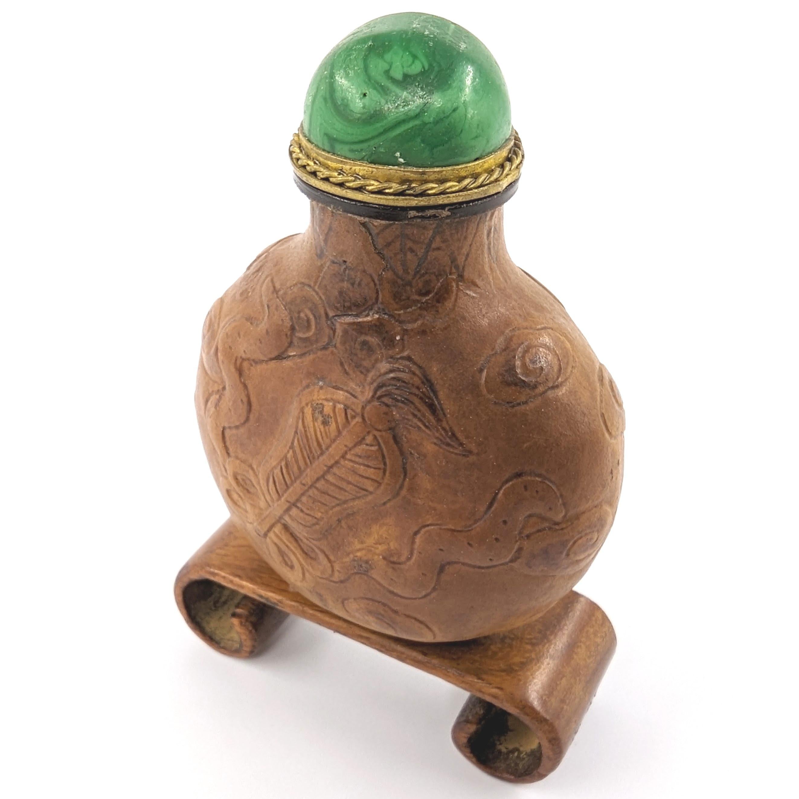 Rare Antique Chinese Molded Gourd Snuff Bottle With Stand 19c Qing Guangxu Mark For Sale 2
