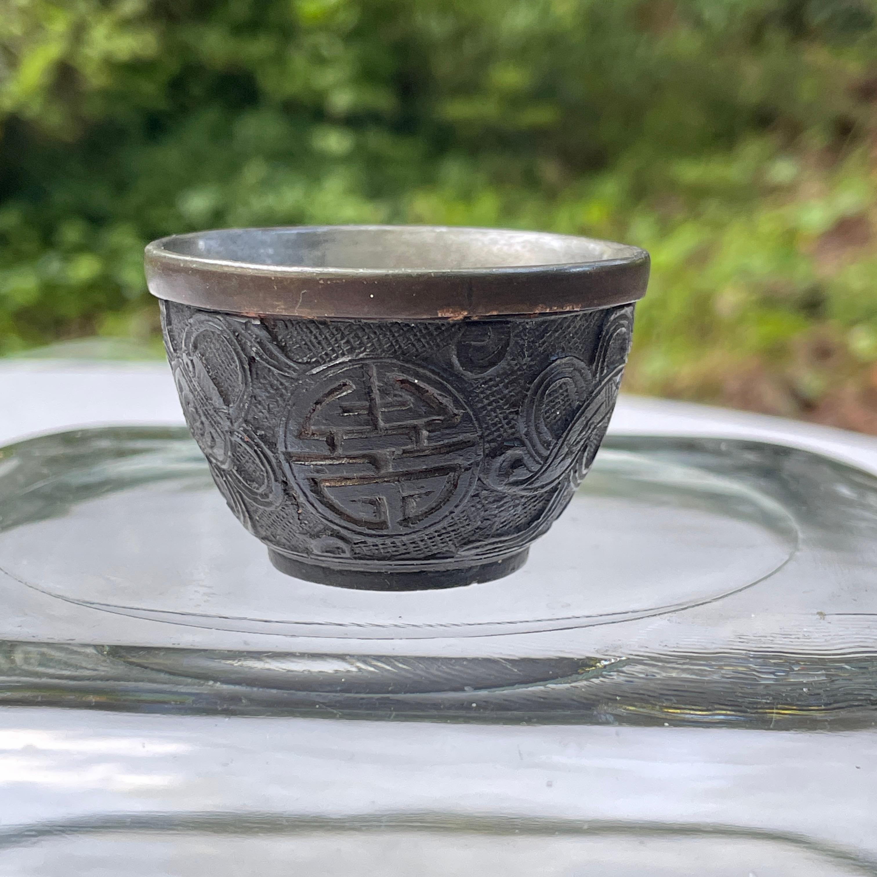 Noix de coco Bol à thé antique chinois Qing sculpté en forme de noix de coco en vente