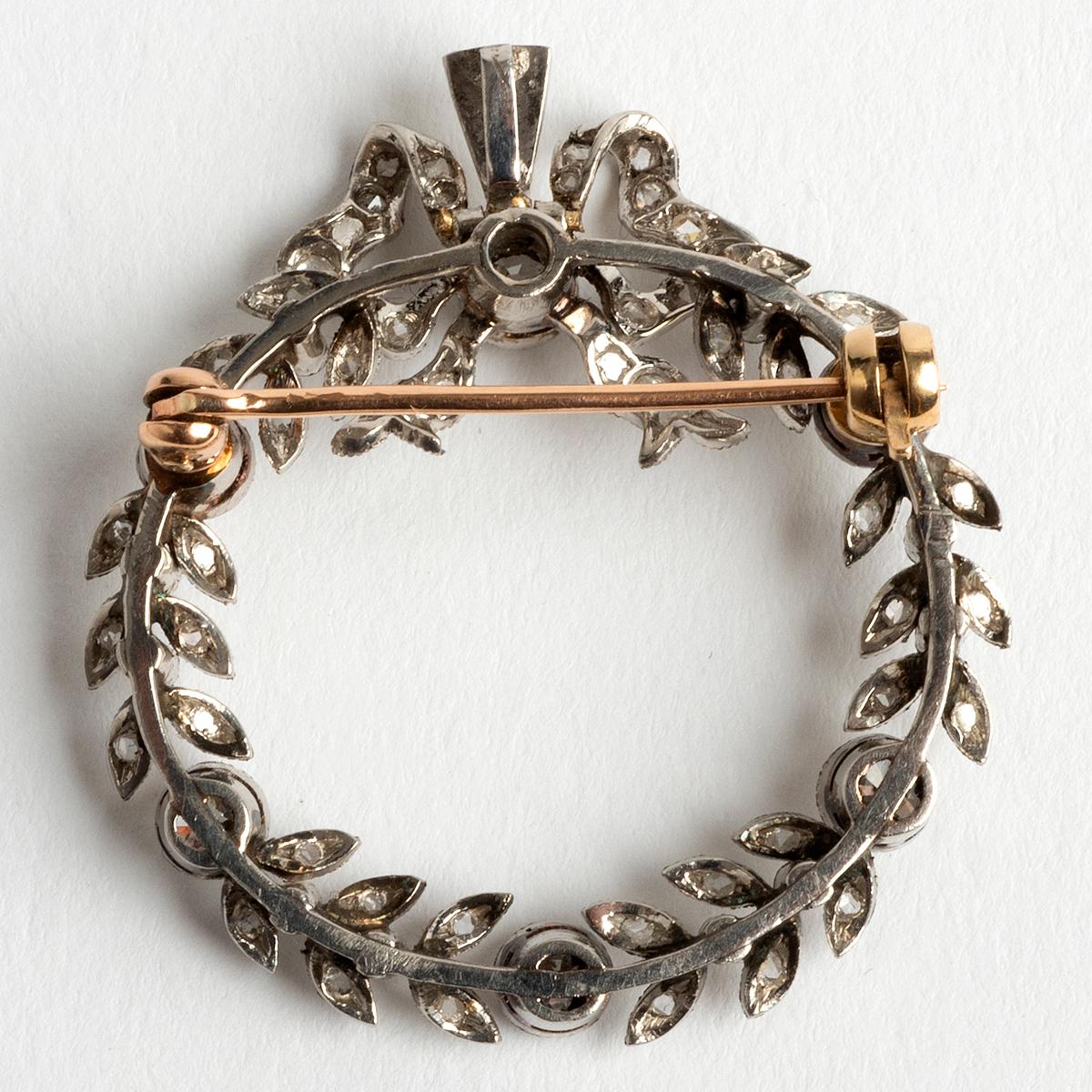 Raro Broche o Collar Antiguo de Corona Convertible, con Diamantes de 2,7 Quilates Corte redondo