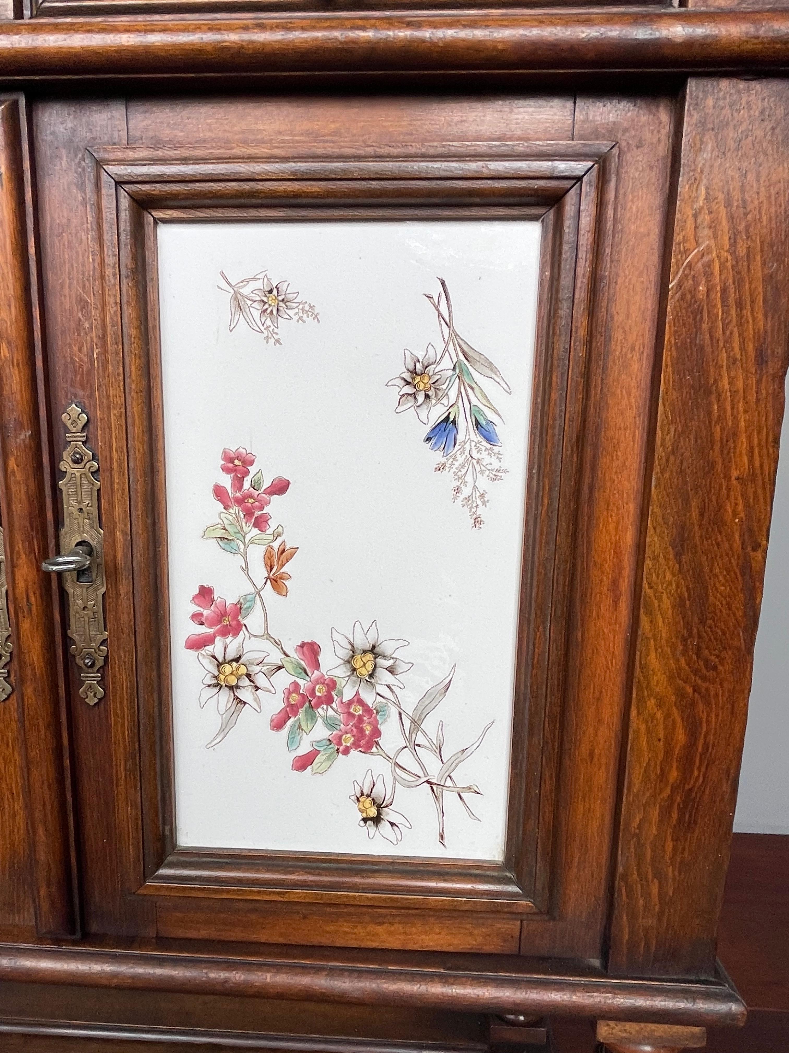 Rare Antique Drinks Cabinet w. Many Inlaid, Hand Painted and Glazed Tiles ca1900 For Sale 2