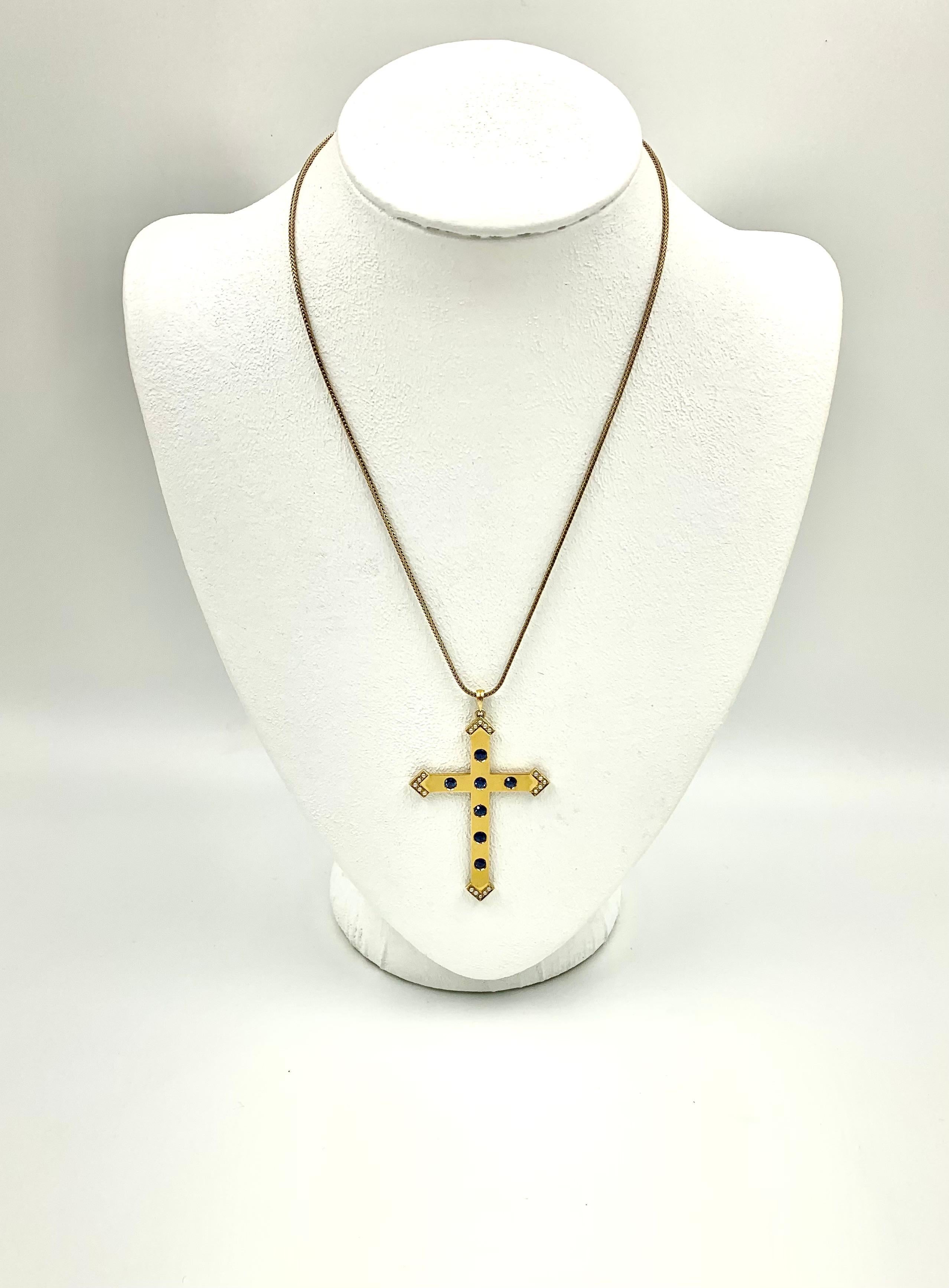 Rare Antique Edwardian Cornflower Blue Sapphire 14K Yellow Gold Disciples Cross For Sale 5