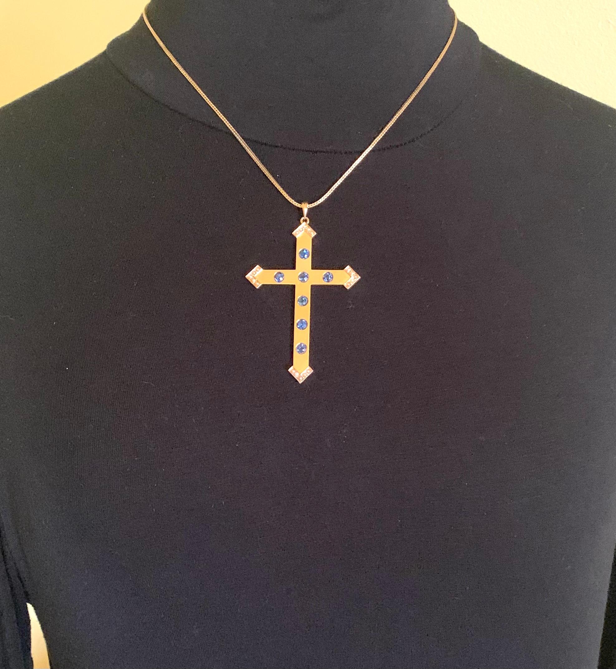 Rare Antique Edwardian Cornflower Blue Sapphire 14K Yellow Gold Disciples Cross For Sale 7