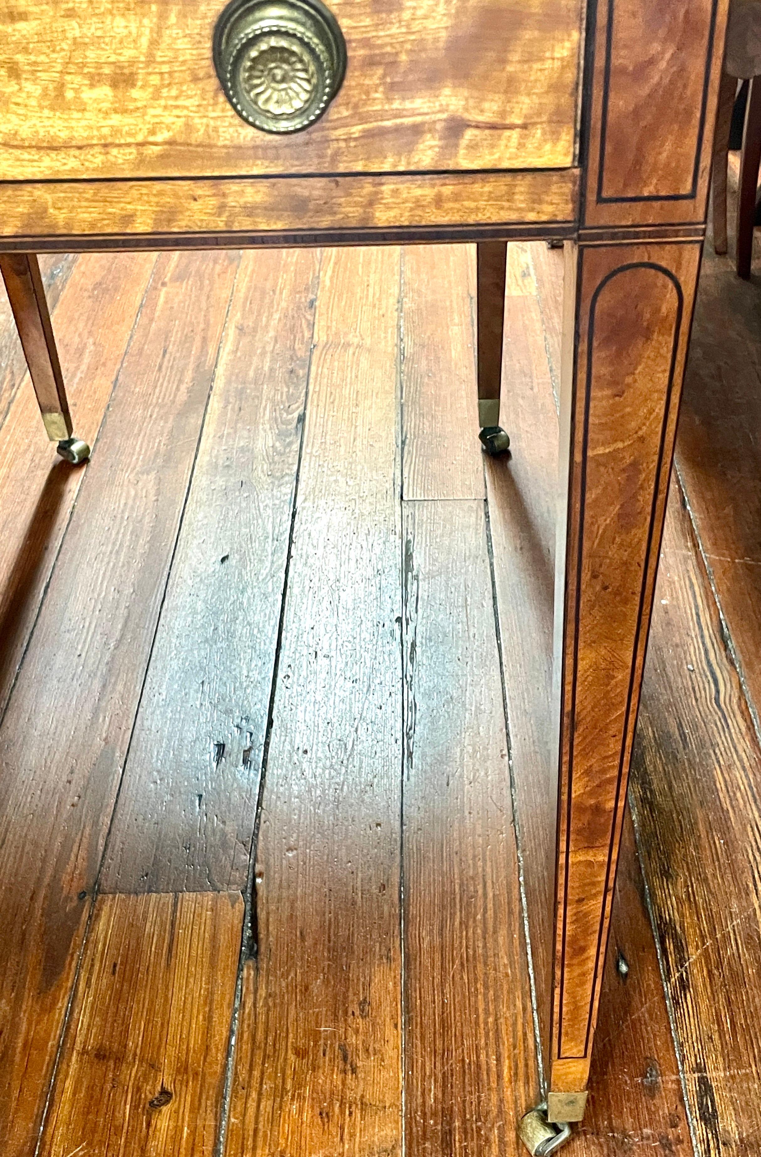 Cedar Rare Antique English Geo. III Regency Inlaid Satinwood Drop-Leaf Pembroke Table For Sale