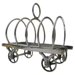 Seltener antiker englischer neuartiger Toastständer mit Wagon / Caravan - Reg. 1879