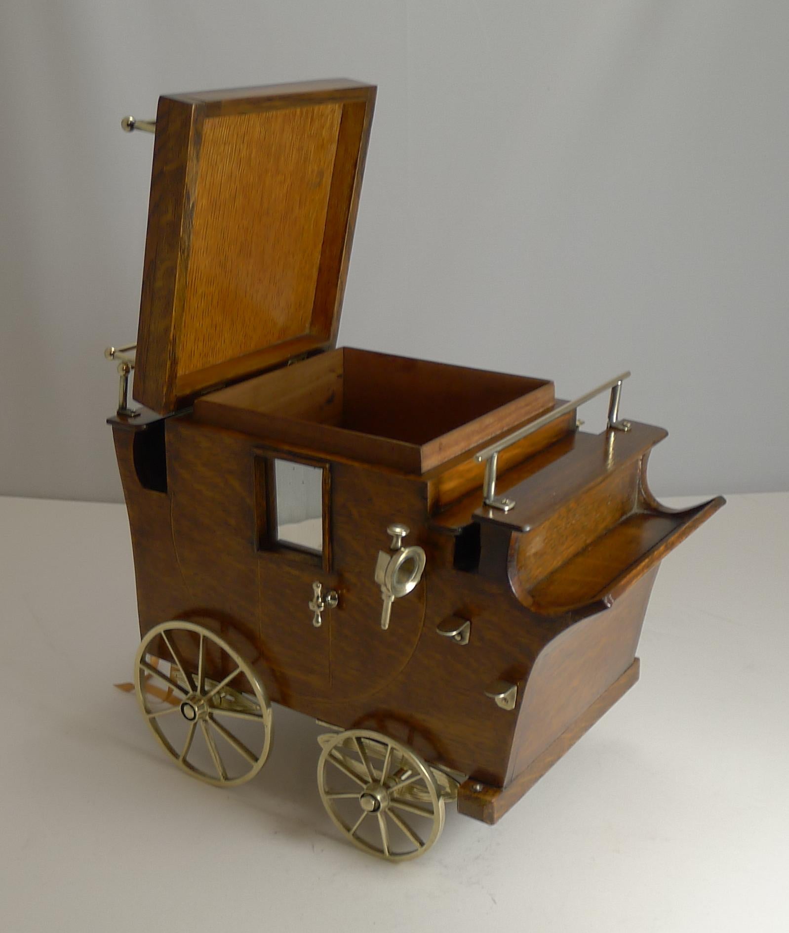 Rare Antique English Oak Novelty Carriage Cigar Box / Humidor, Reg. 1904 3