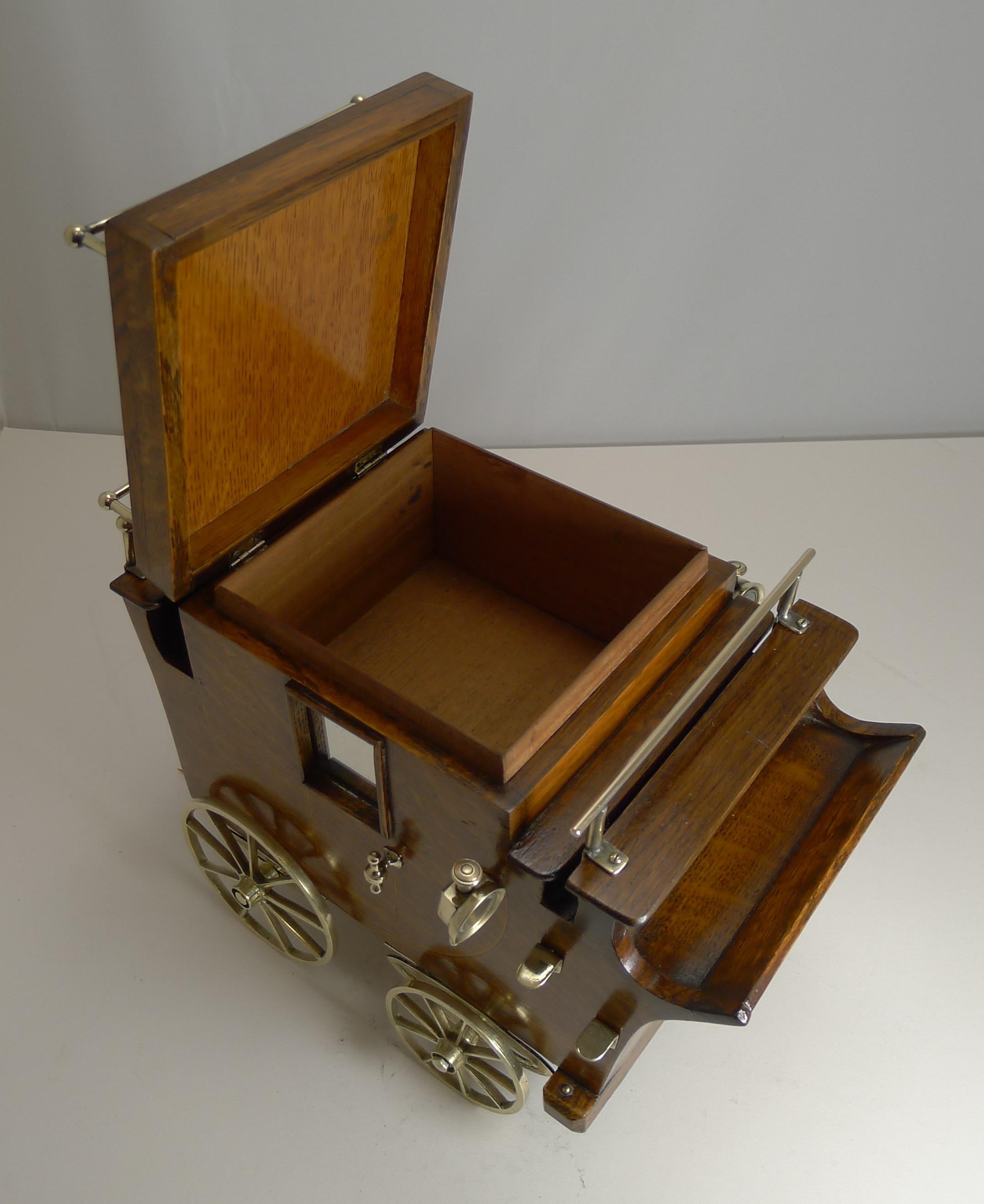 Rare Antique English Oak Novelty Carriage Cigar Box / Humidor, Reg. 1904 2