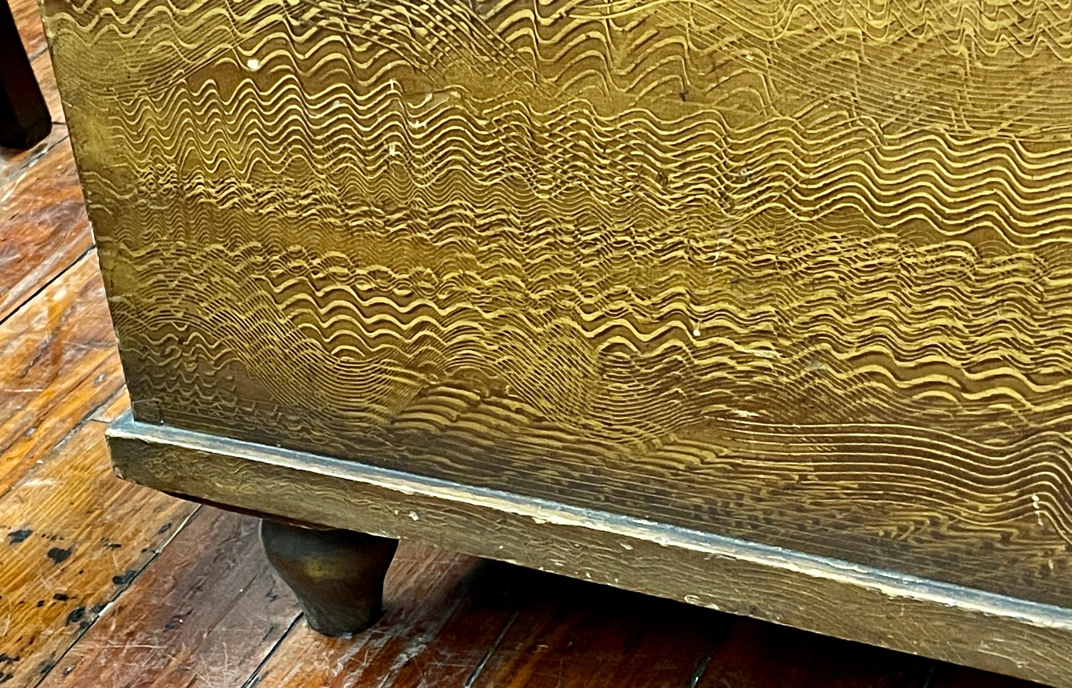 Seltener antiker englischer handbemalter Deko-Koffer aus Kiefernholz, Original im Angebot 3